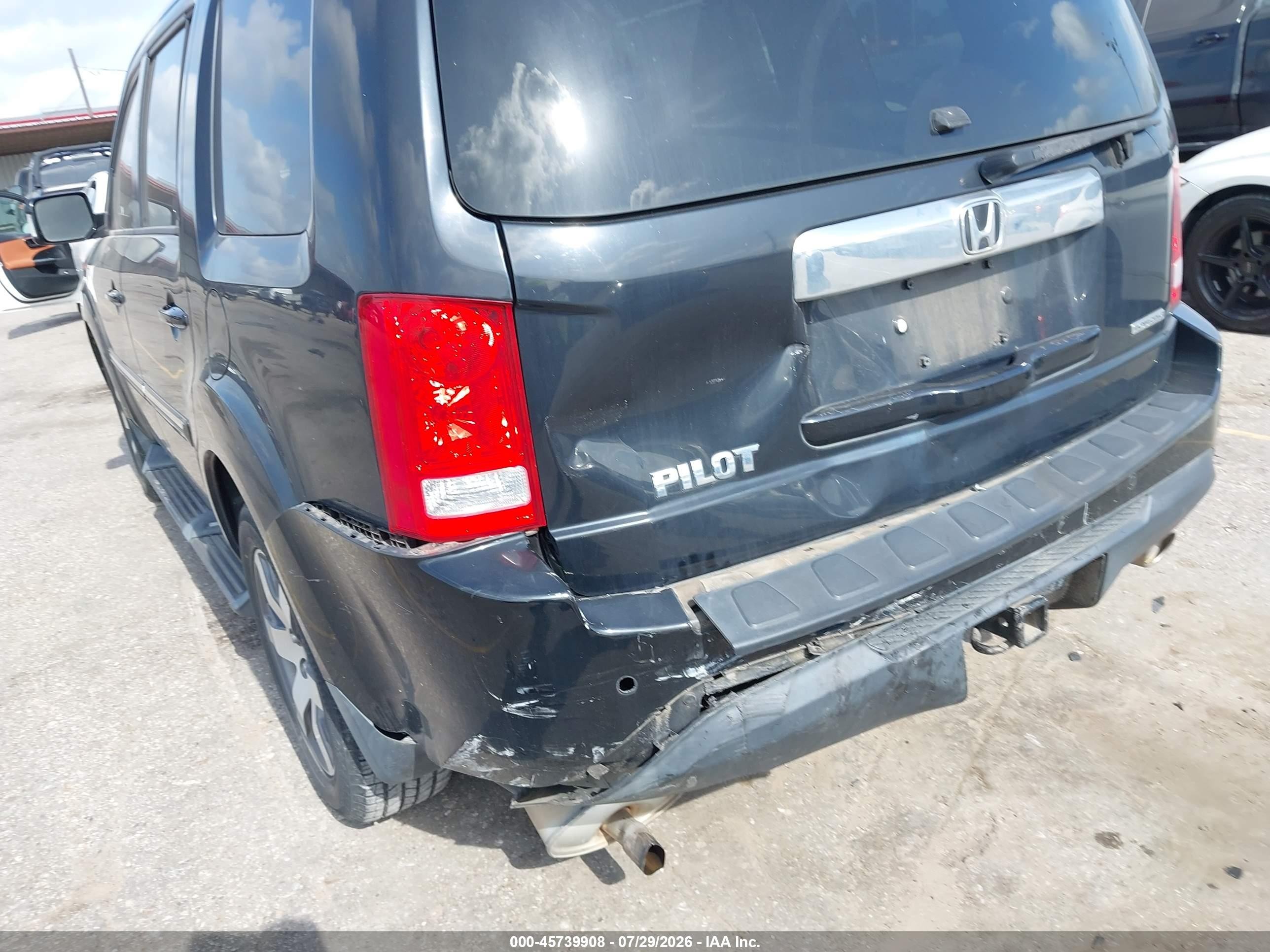 2013 Honda Pilot Touring Black vin: 5FNYF3H92DB004743