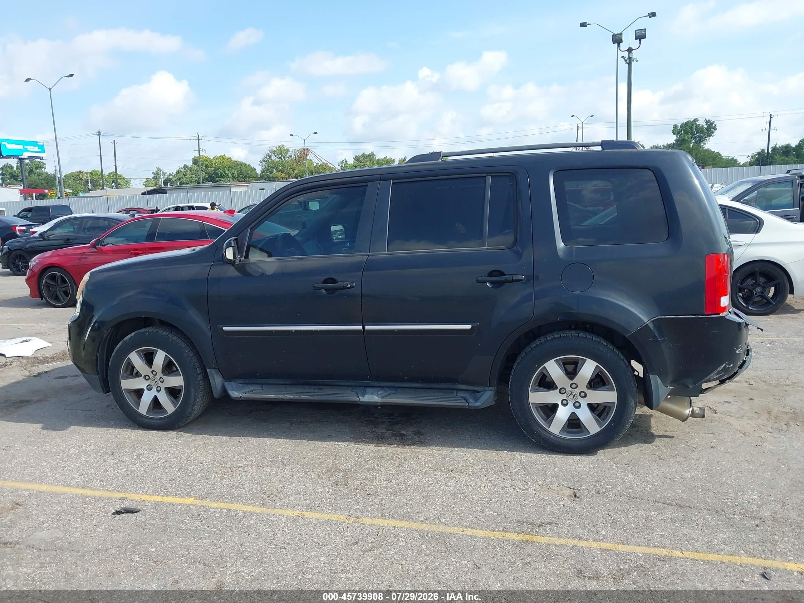 2013 Honda Pilot Touring Black vin: 5FNYF3H92DB004743