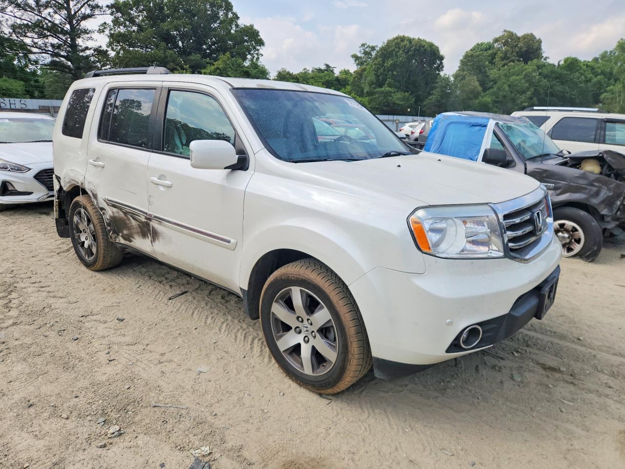 2013 Honda Pilot Touring White vin: 5FNYF3H92DB044420