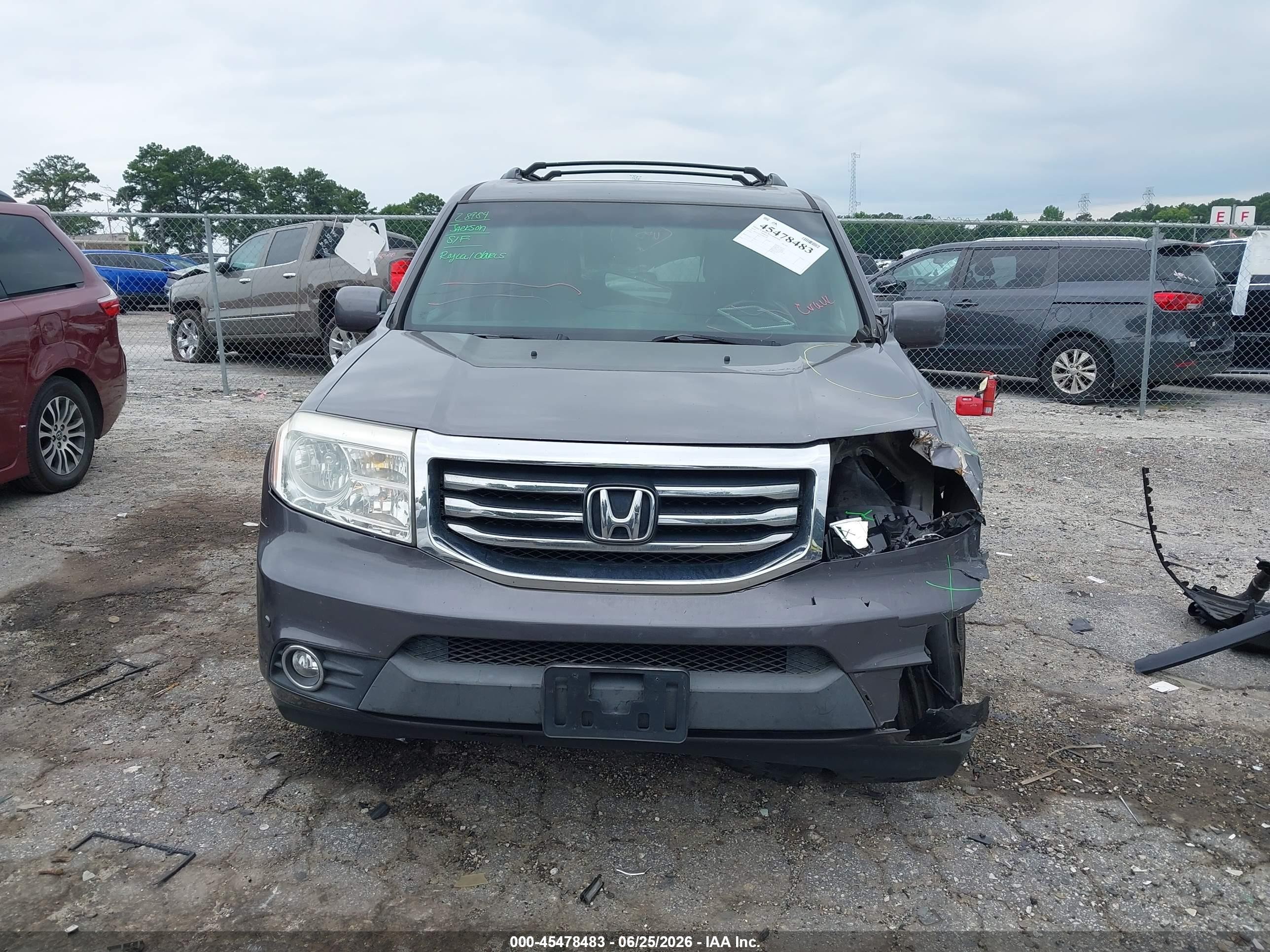 2014 Honda Pilot Touring Gray vin: 5FNYF3H92EB016599