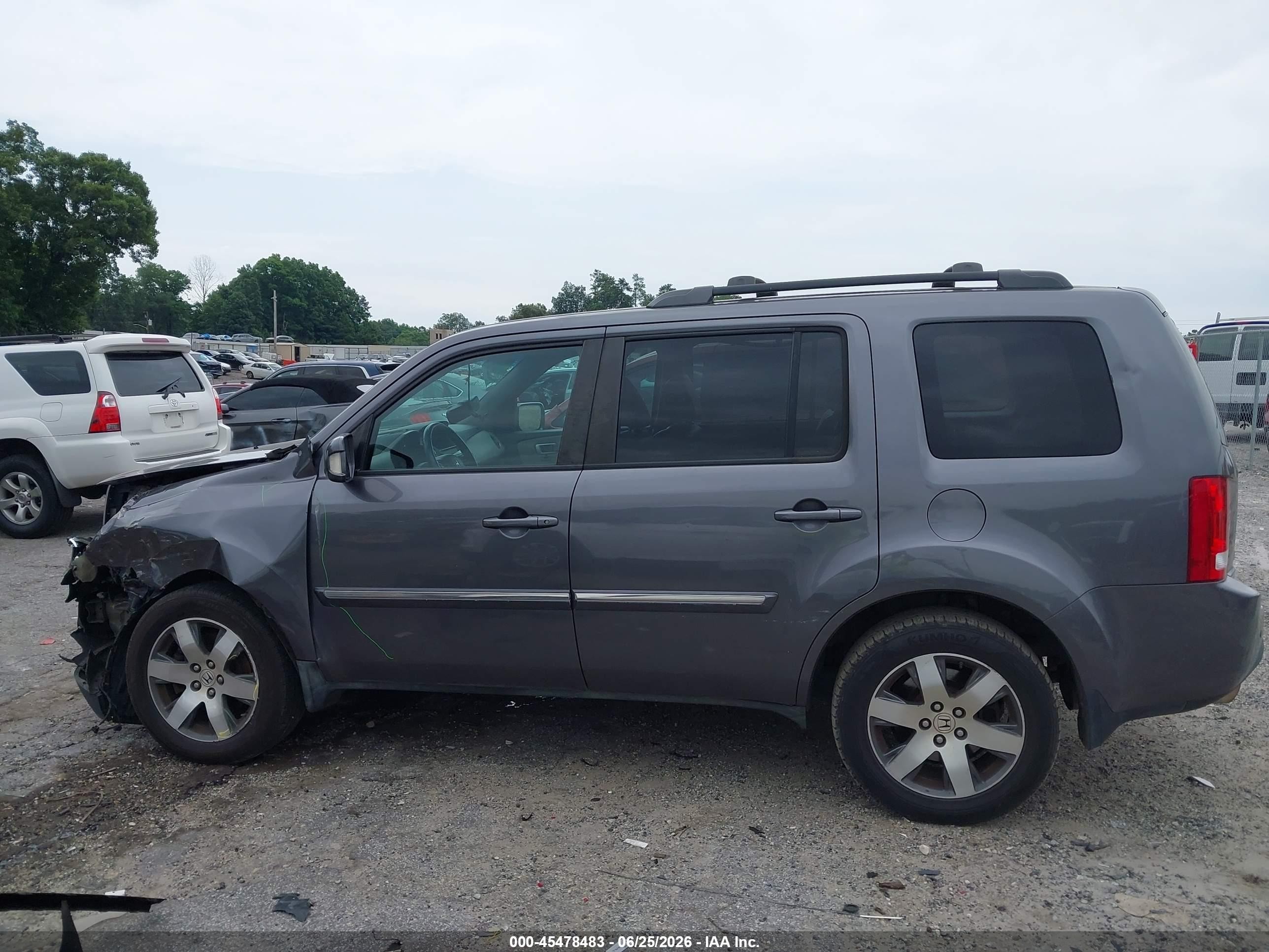 2014 Honda Pilot Touring Gray vin: 5FNYF3H92EB016599