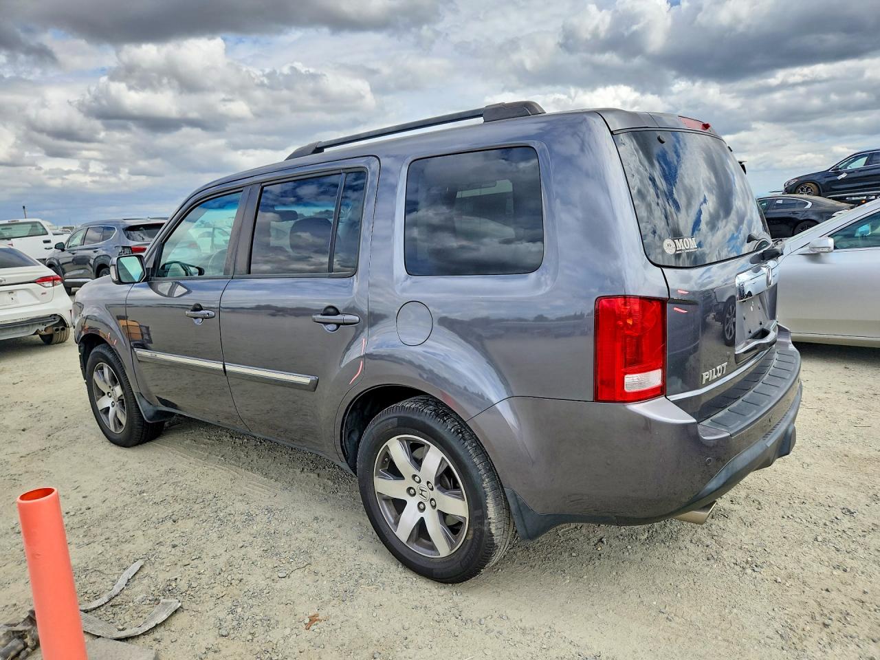 2014 Honda Pilot Touring Gray vin: 5FNYF3H92EB020555
