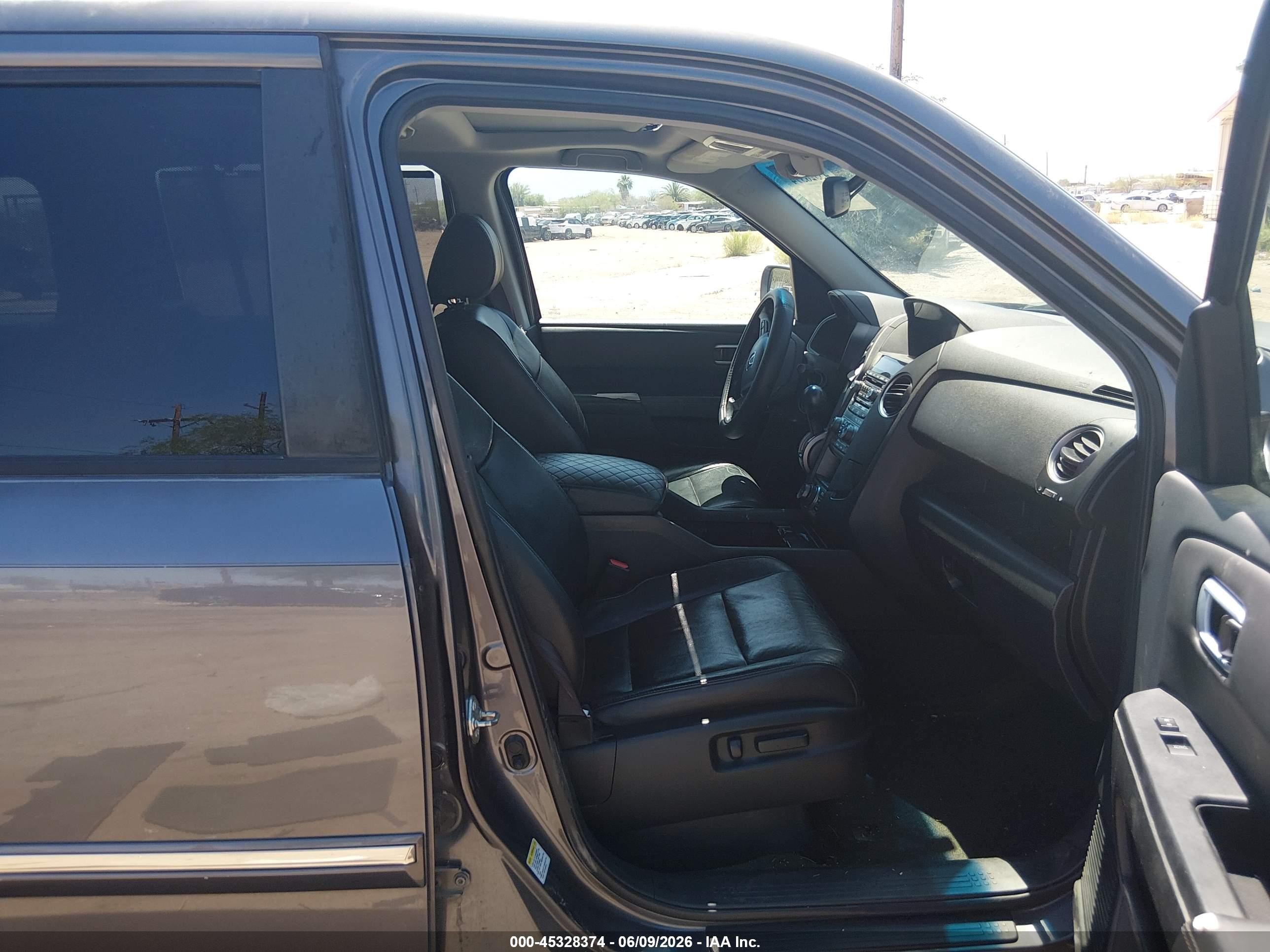2015 Honda Pilot Touring Gray vin: 5FNYF3H92FB021139