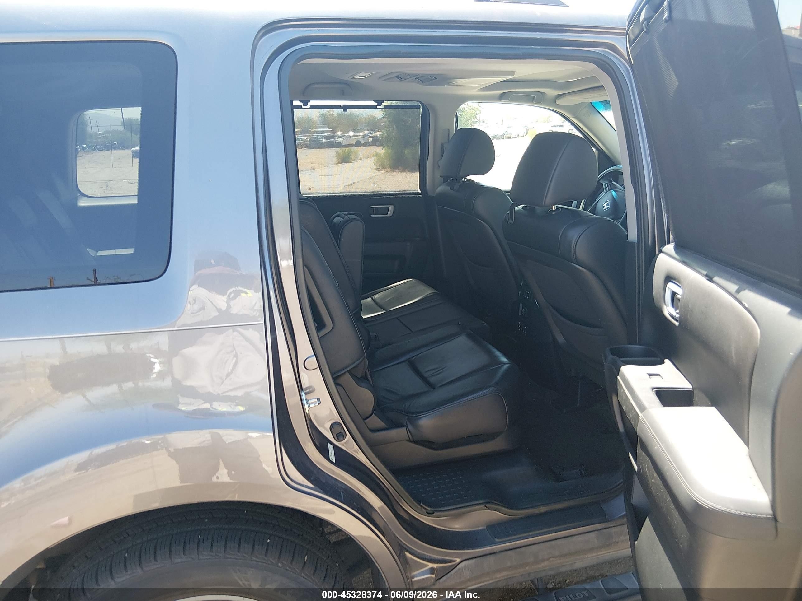 2015 Honda Pilot Touring Gray vin: 5FNYF3H92FB021139
