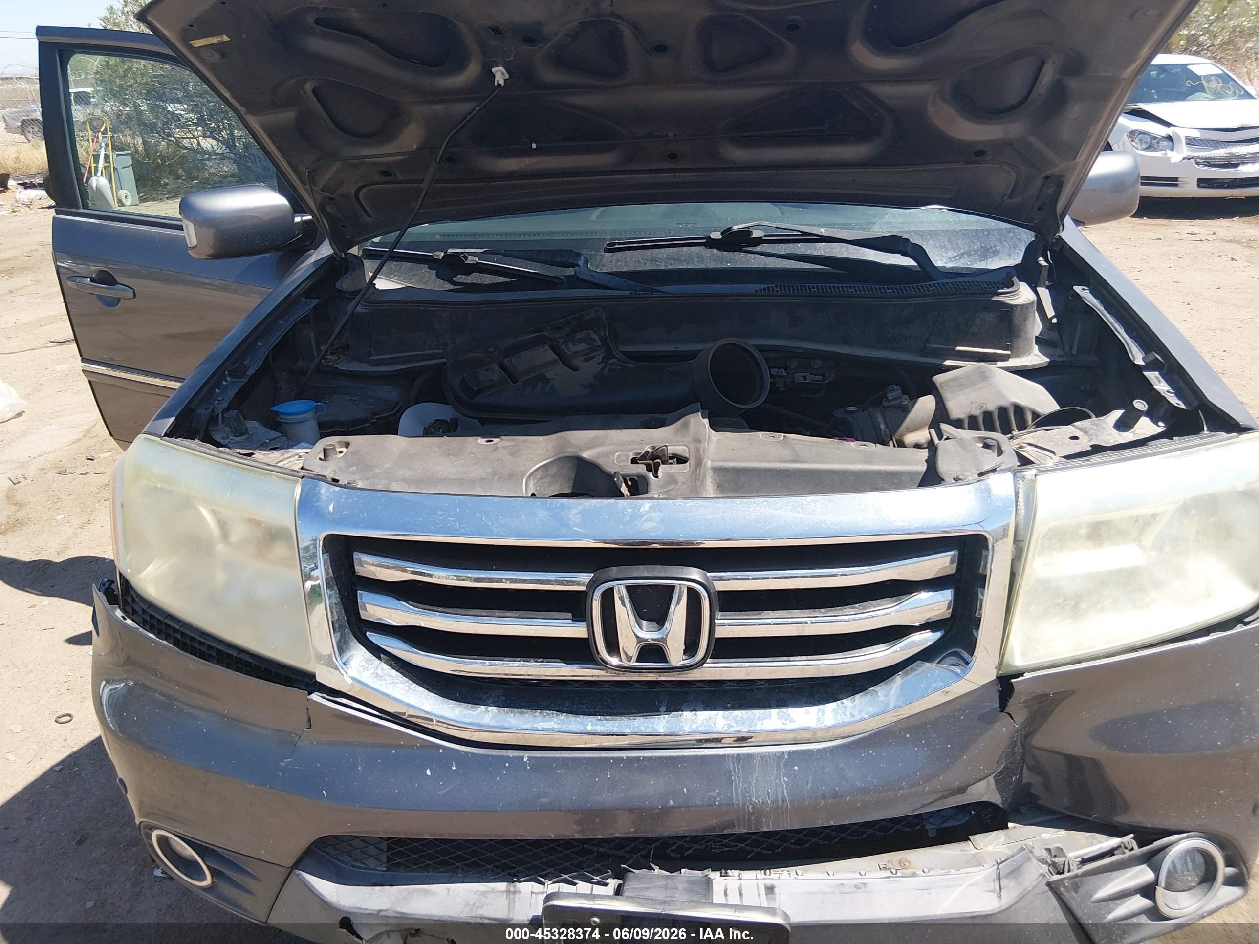 2015 Honda Pilot Touring Gray vin: 5FNYF3H92FB021139