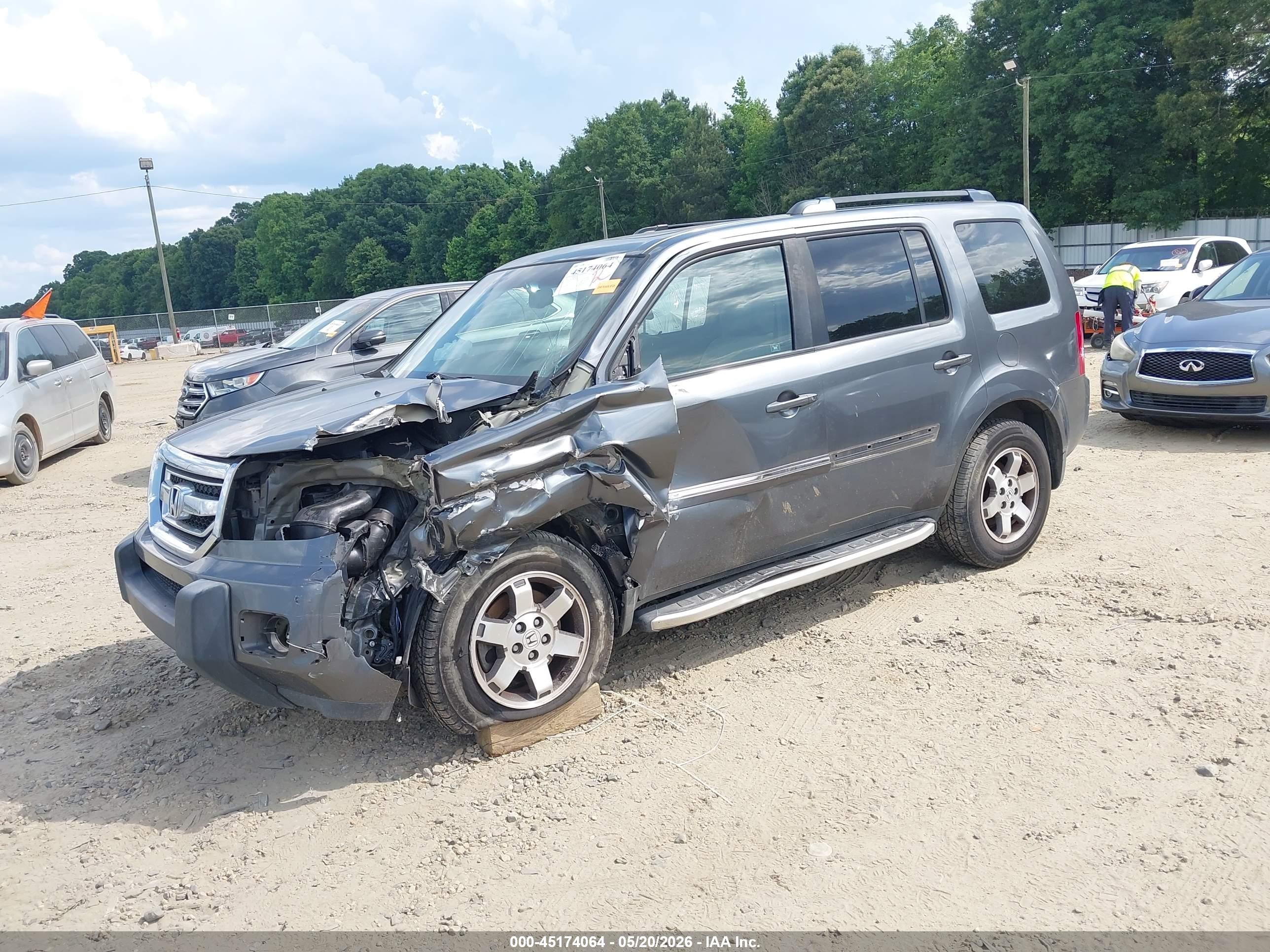 2010 Honda Pilot Touring Gray vin: 5FNYF3H93AB007484