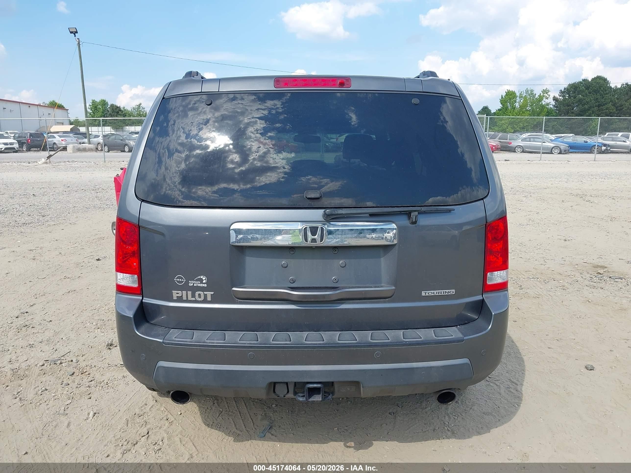 2010 Honda Pilot Touring Gray vin: 5FNYF3H93AB007484