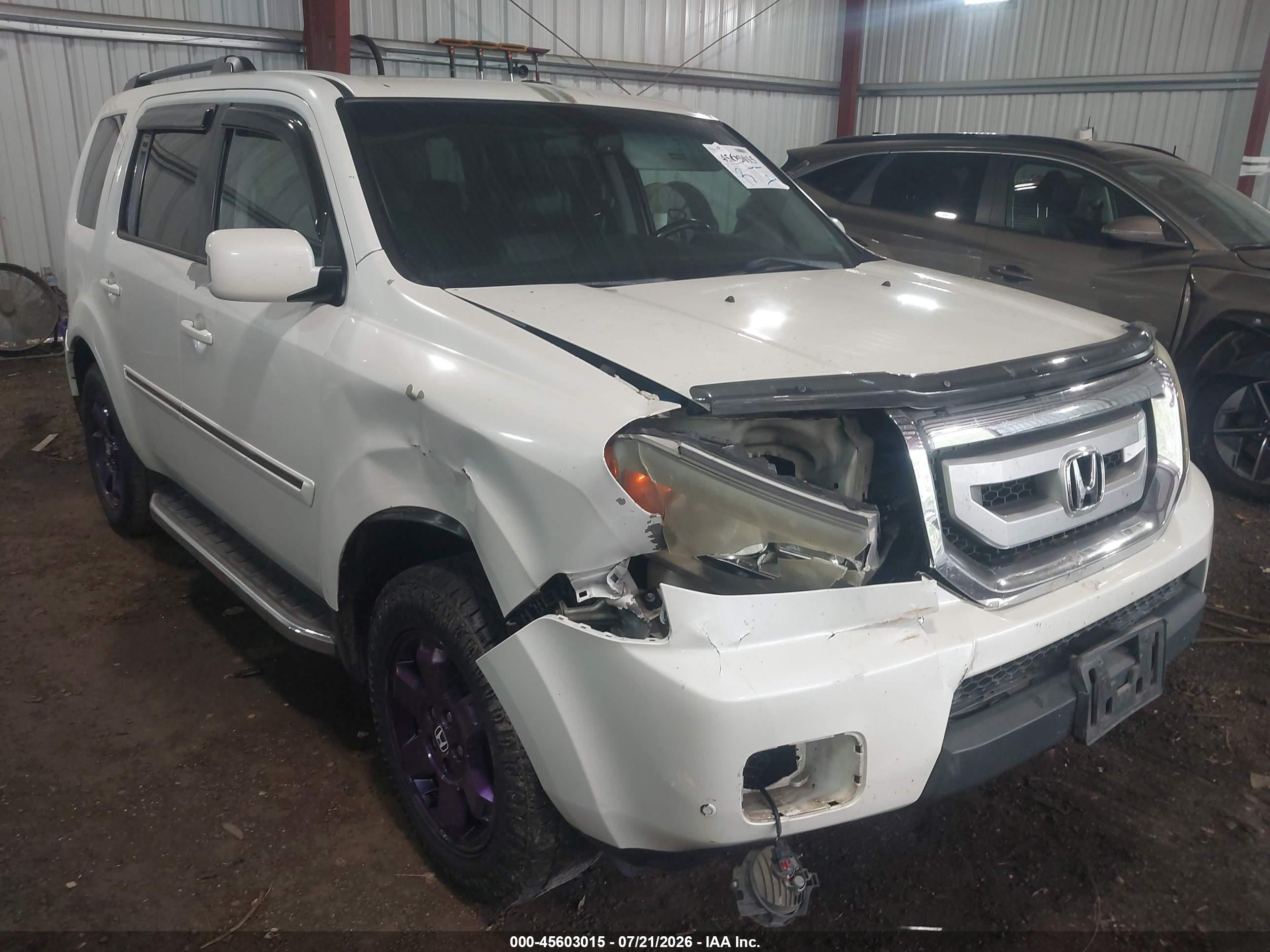 2011 Honda Pilot Touring Белый vin: 5FNYF3H93BB012167