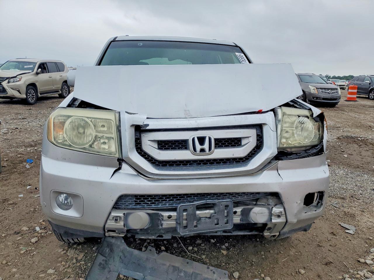 2011 Honda Pilot Touring Silver vin: 5FNYF3H93BB030491