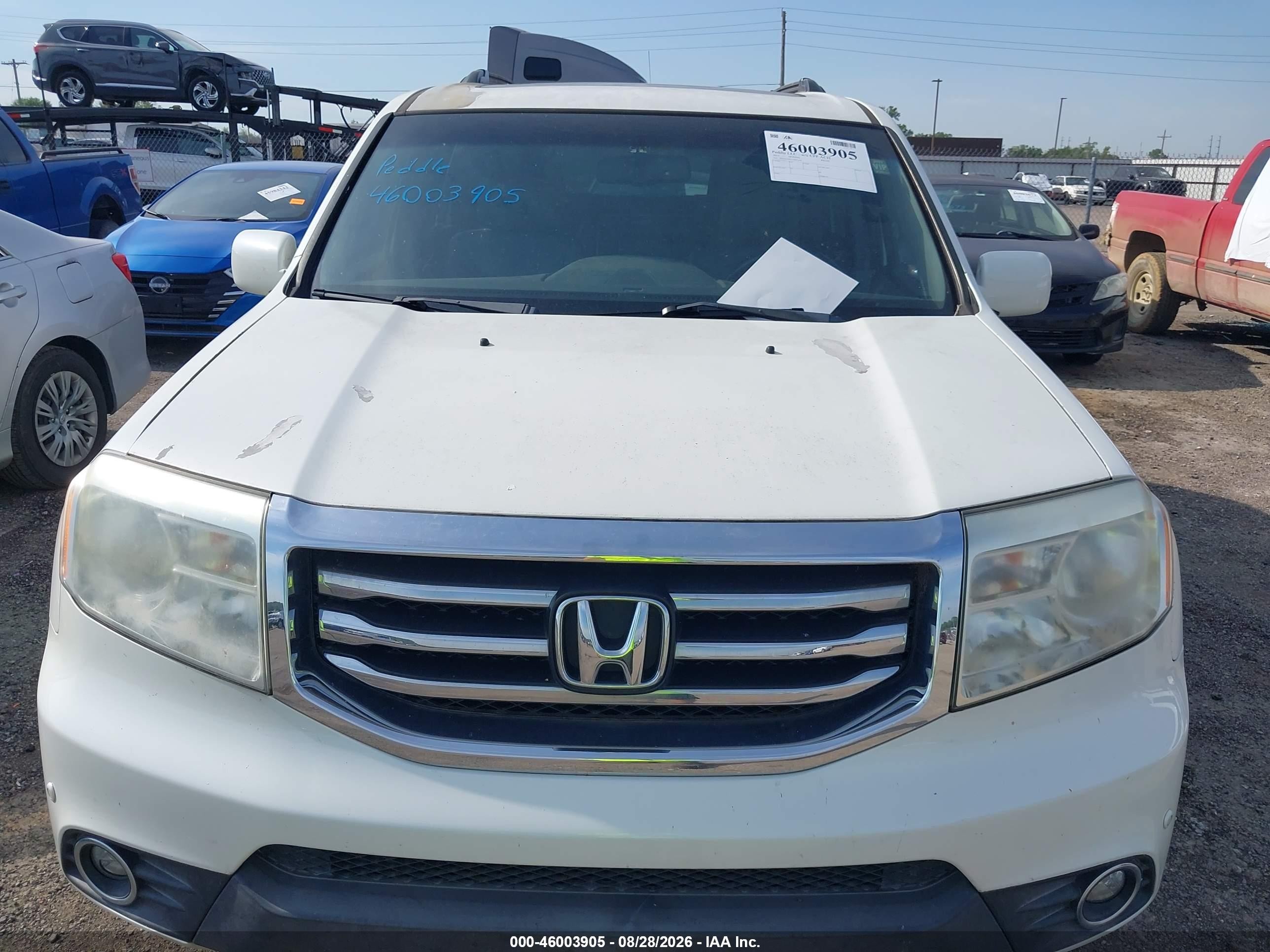 2012 Honda Pilot Touring White vin: 5FNYF3H93CB007259