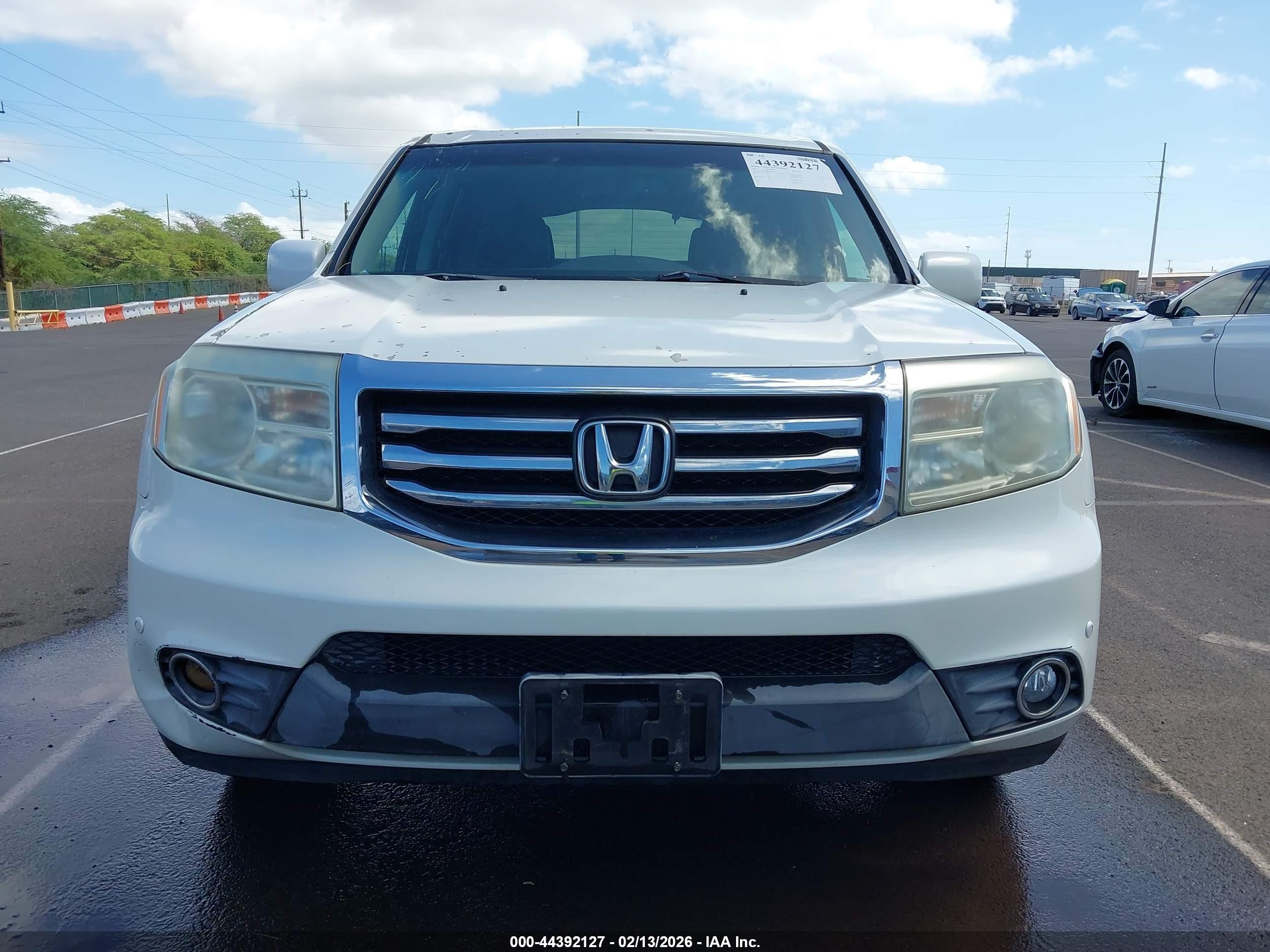 2012 Honda Pilot Touring Белый vin: 5FNYF3H93CB008251