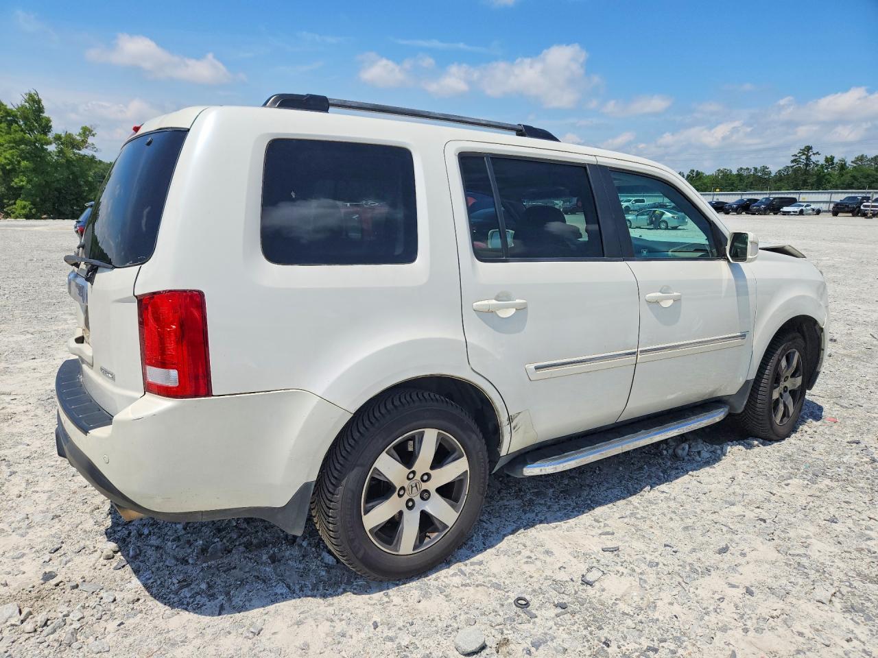 2012 Hond Pilot White vin: 5FNYF3H93CB023364