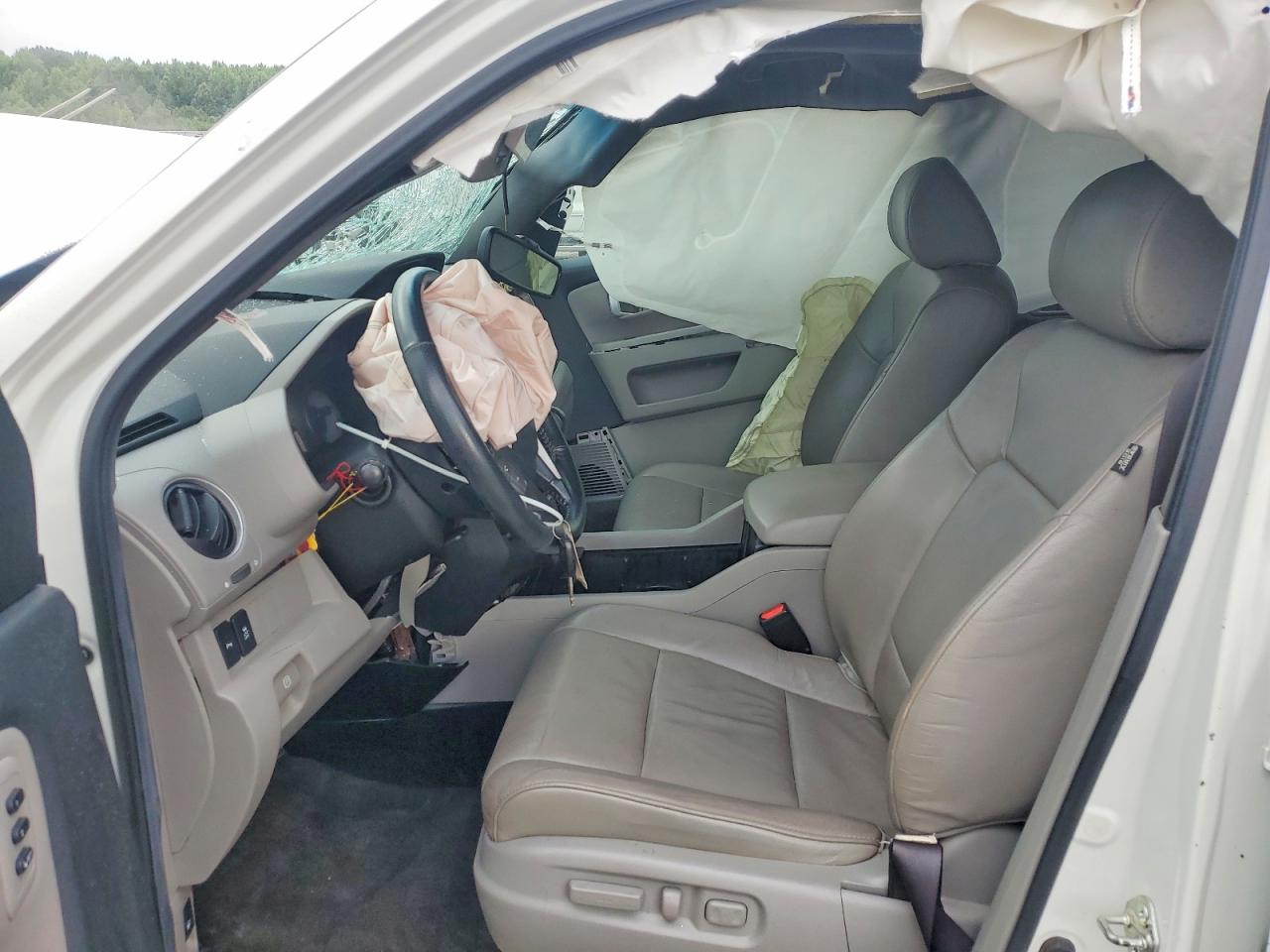 2012 Honda Pilot Touring White vin: 5FNYF3H93CB041749
