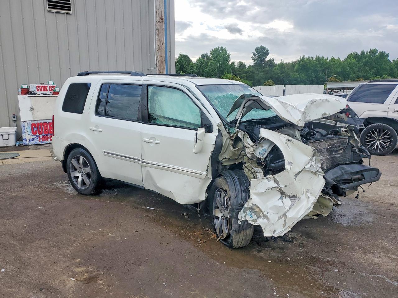 2012 Honda Pilot Touring White vin: 5FNYF3H93CB041749