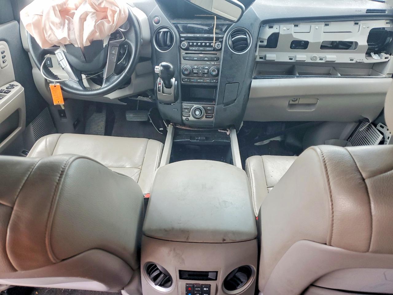 2012 Honda Pilot Touring White vin: 5FNYF3H93CB041749