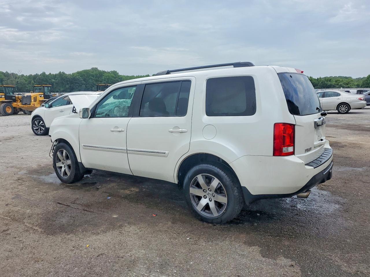 2012 Honda Pilot Touring White vin: 5FNYF3H93CB041749