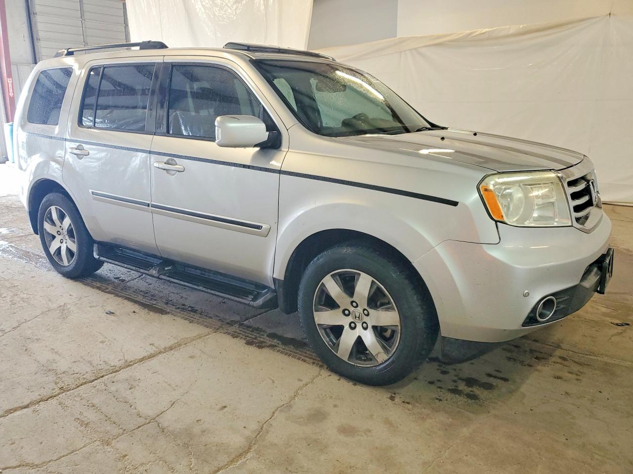 2015 Honda Pilot Touring Silver vin: 5FNYF3H93FB001031