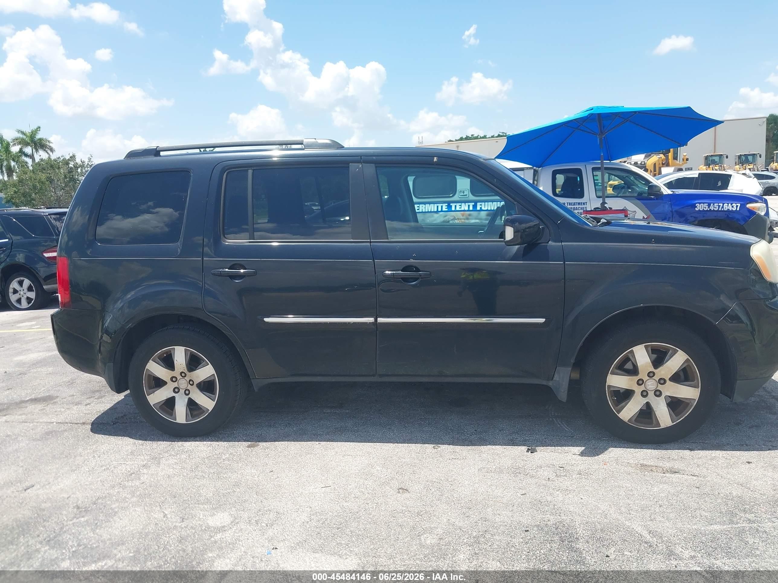 2015 Honda Pilot Touring Black vin: 5FNYF3H93FB024678
