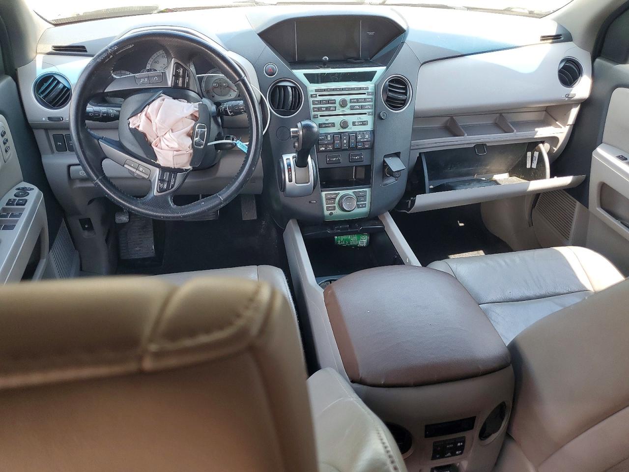 2011 Honda Pilot Touring White vin: 5FNYF3H94BB046196