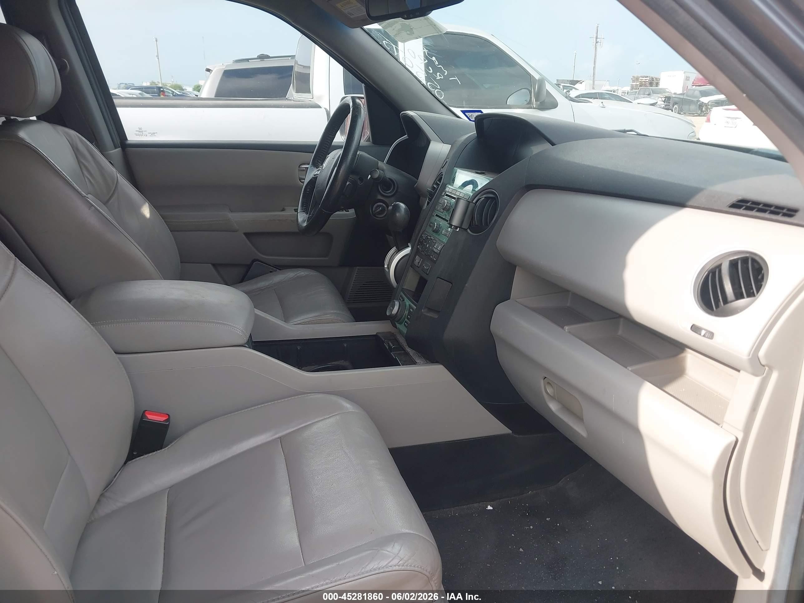 2011 Honda Pilot Touring Серый vin: 5FNYF3H94BB055075