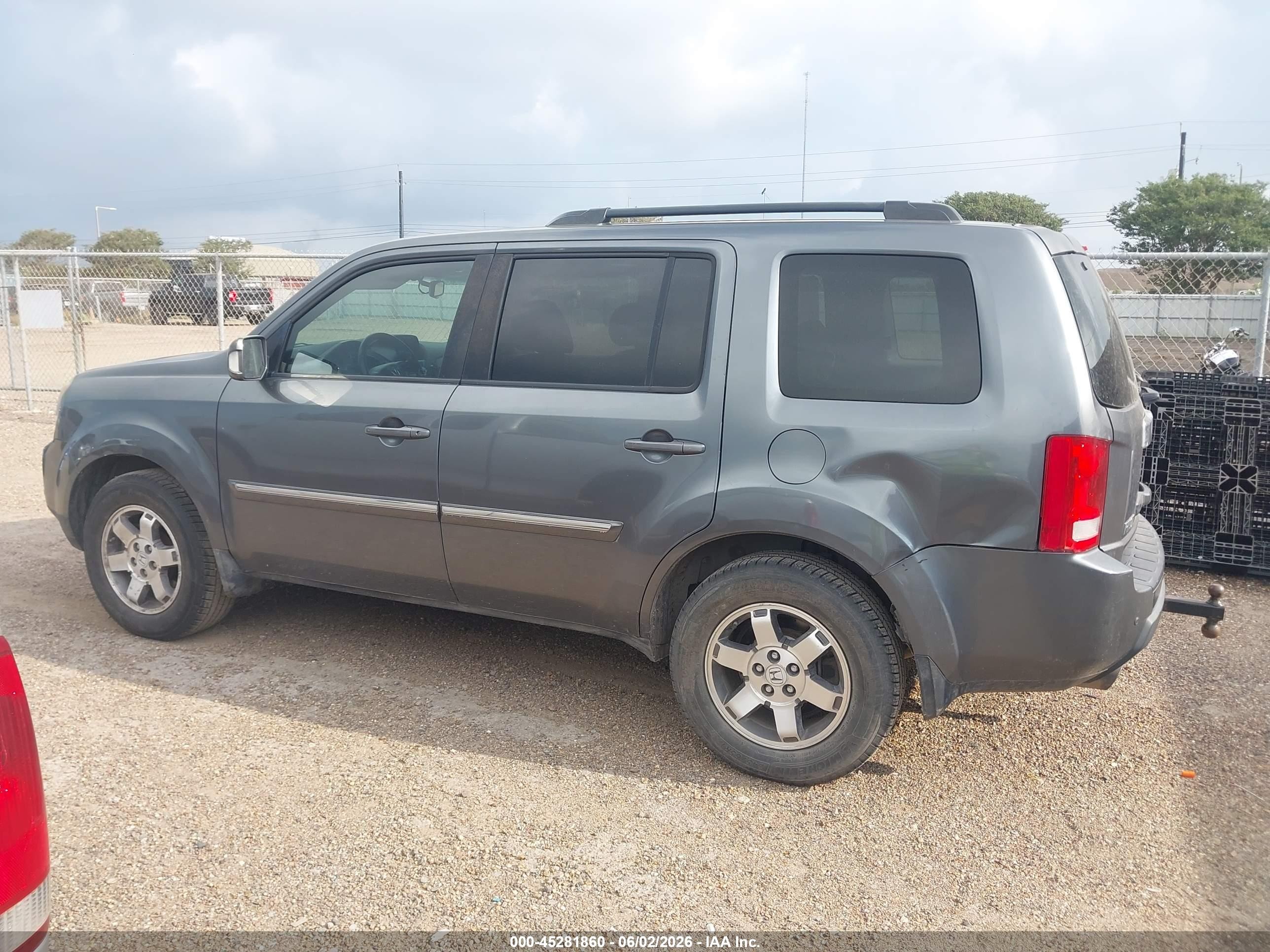 2011 Honda Pilot Touring Серый vin: 5FNYF3H94BB055075