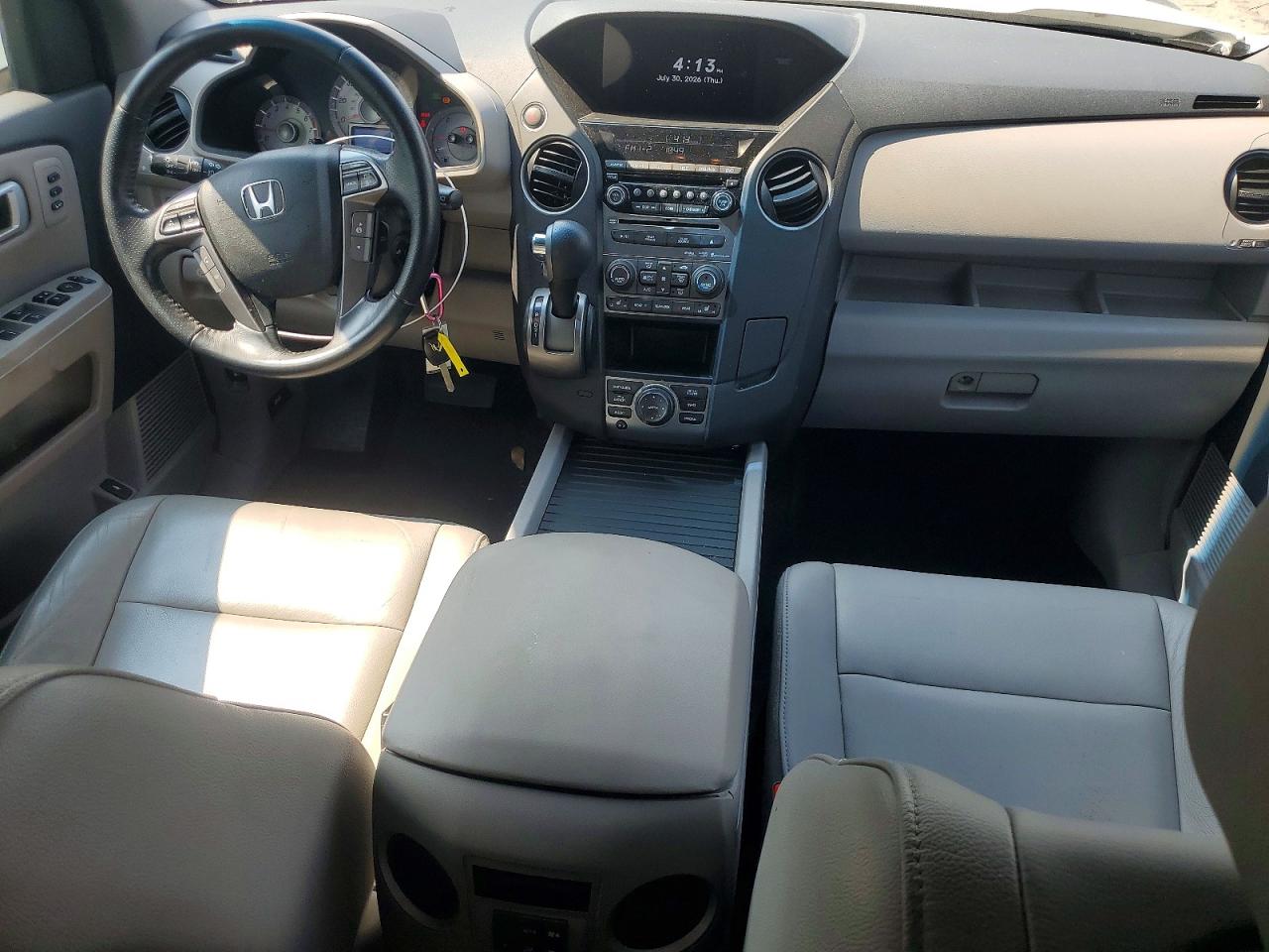 2012 Honda Pilot Touring White vin: 5FNYF3H94CB033157