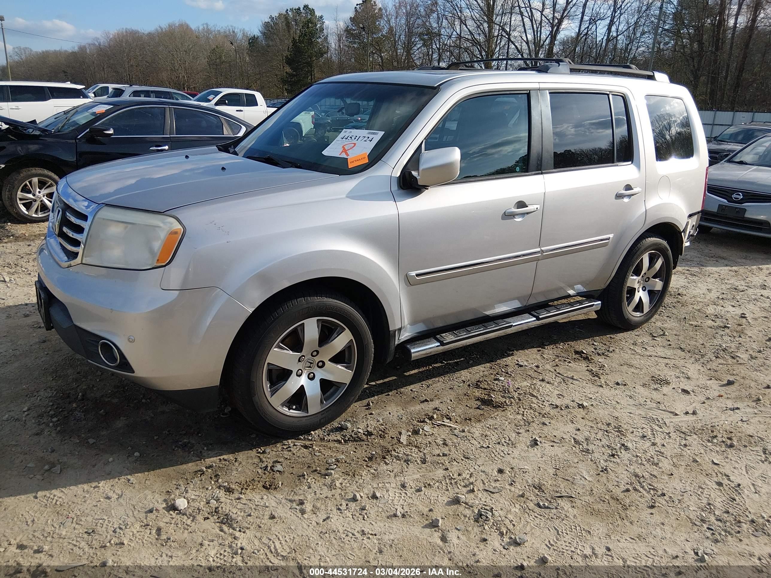 2015 Honda Pilot Touring Серебряный vin: 5FNYF3H94FB008439