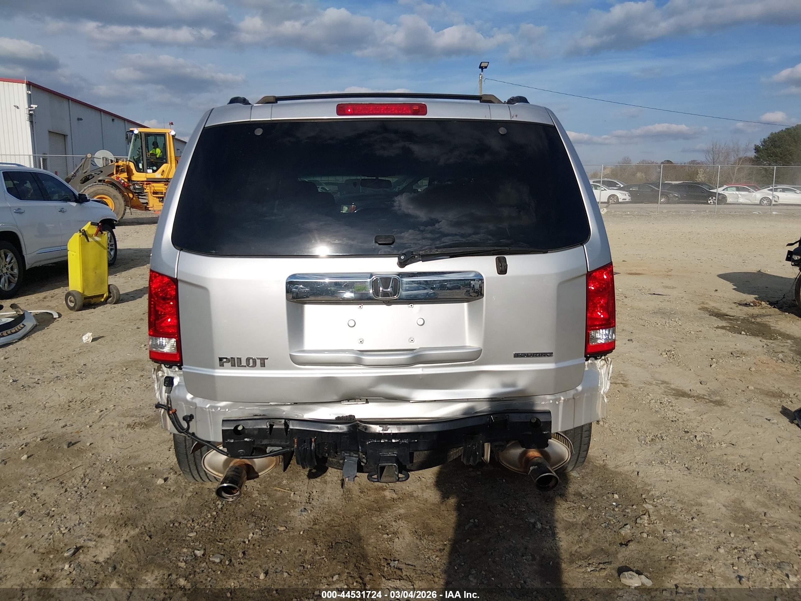 2015 Honda Pilot Touring Серебряный vin: 5FNYF3H94FB008439