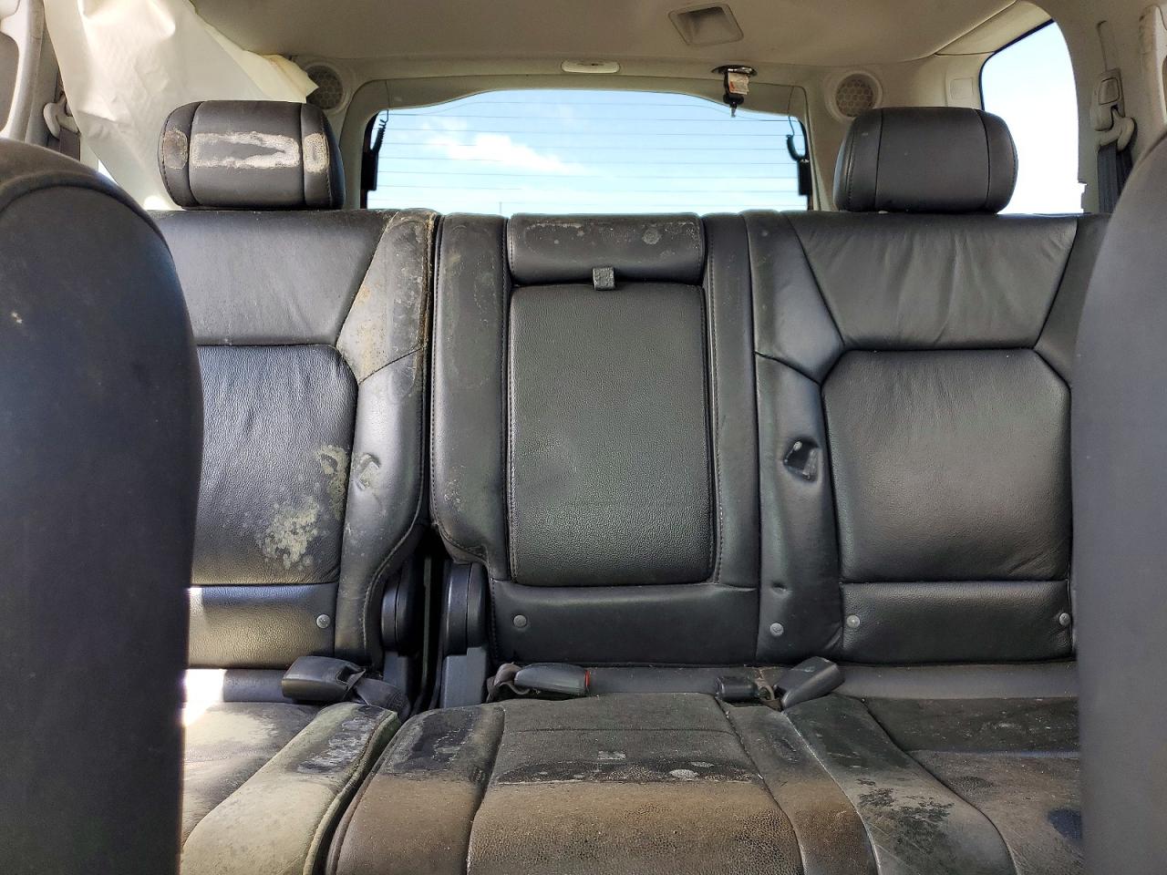 2011 Honda Pilot Touring Black vin: 5FNYF3H95BB045381