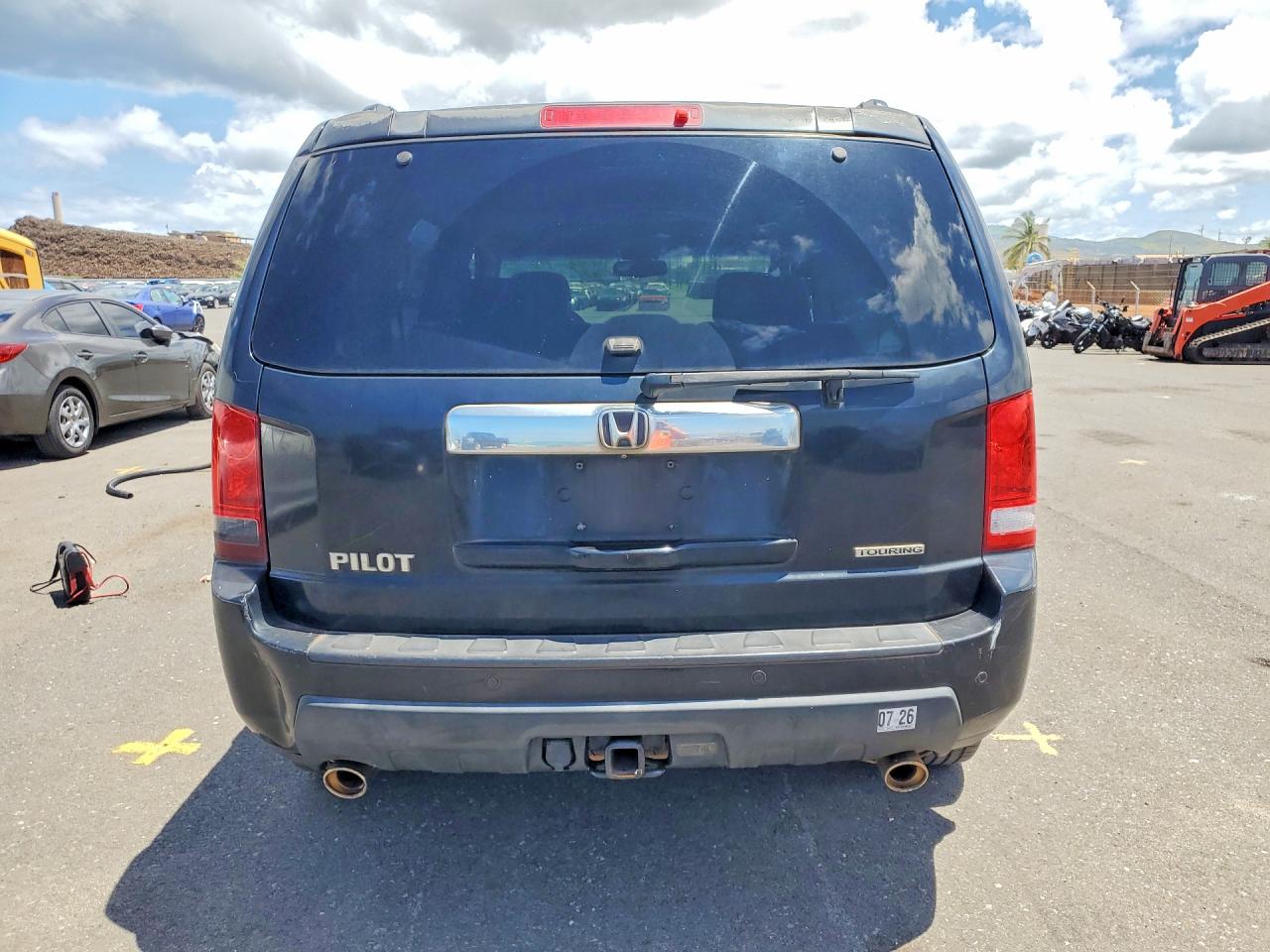 2011 Honda Pilot Touring Black vin: 5FNYF3H95BB045381