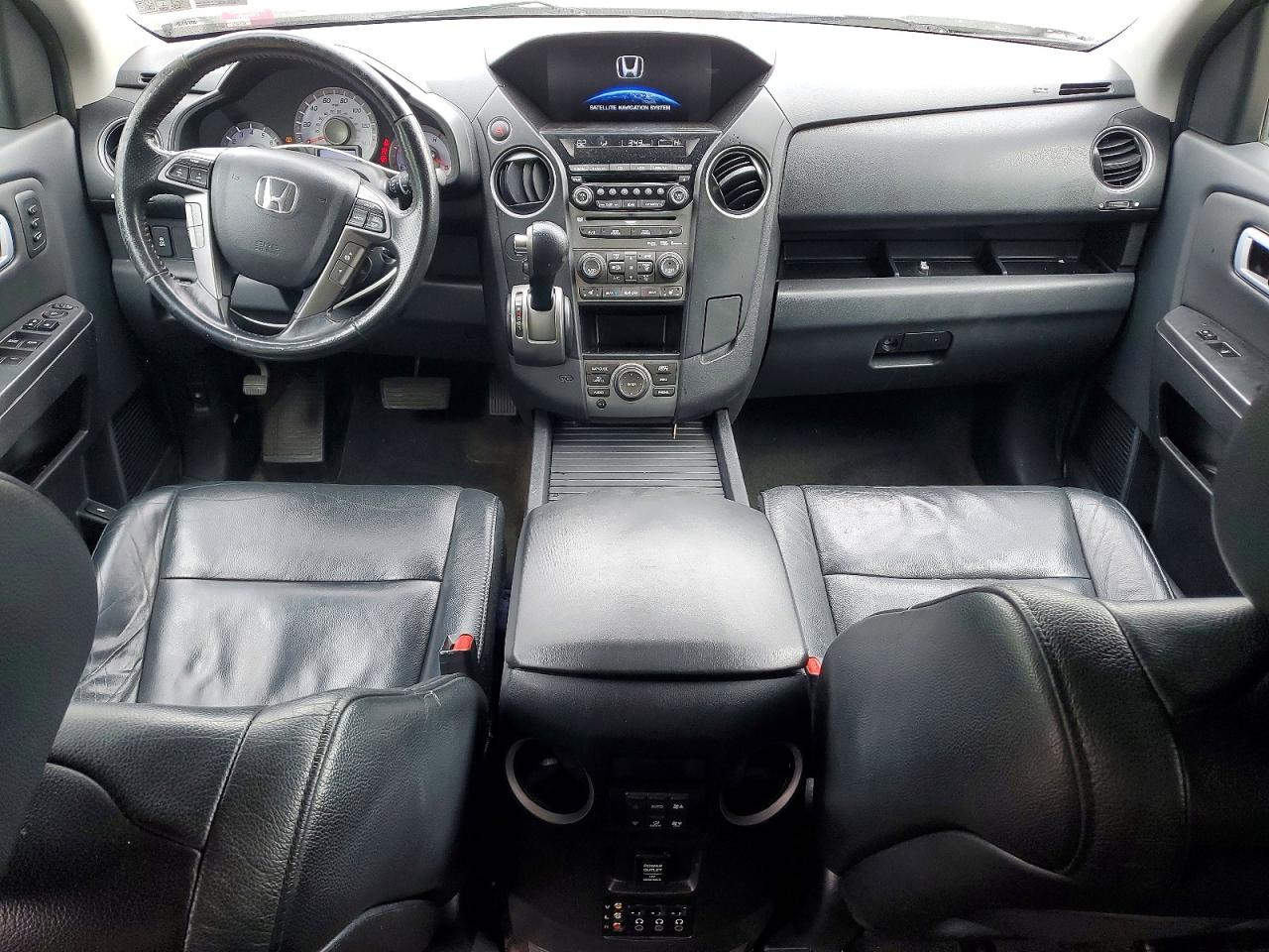 2013 Honda Pilot Touring White vin: 5FNYF3H95DB026302