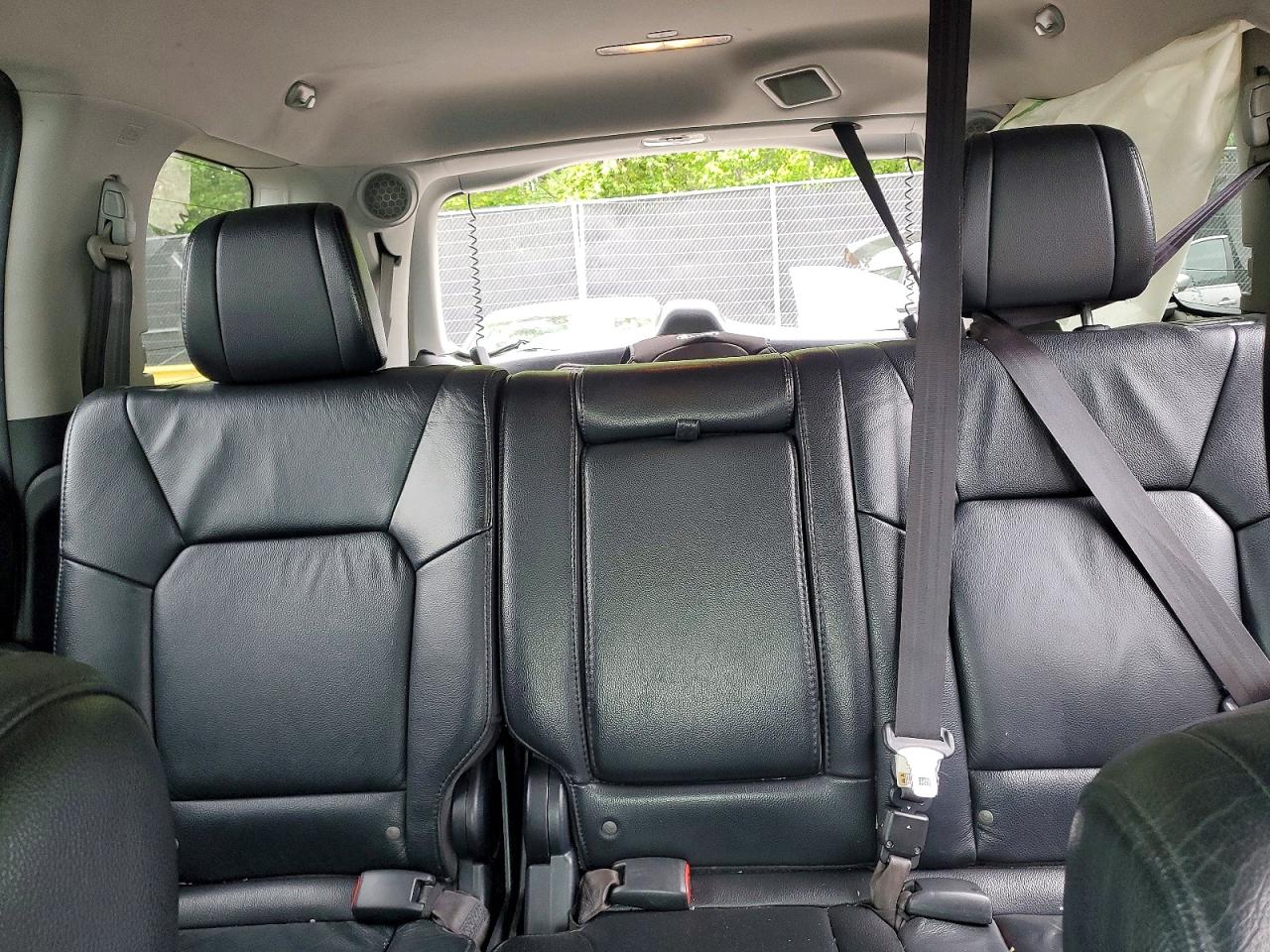 2013 Honda Pilot Touring White vin: 5FNYF3H95DB026302