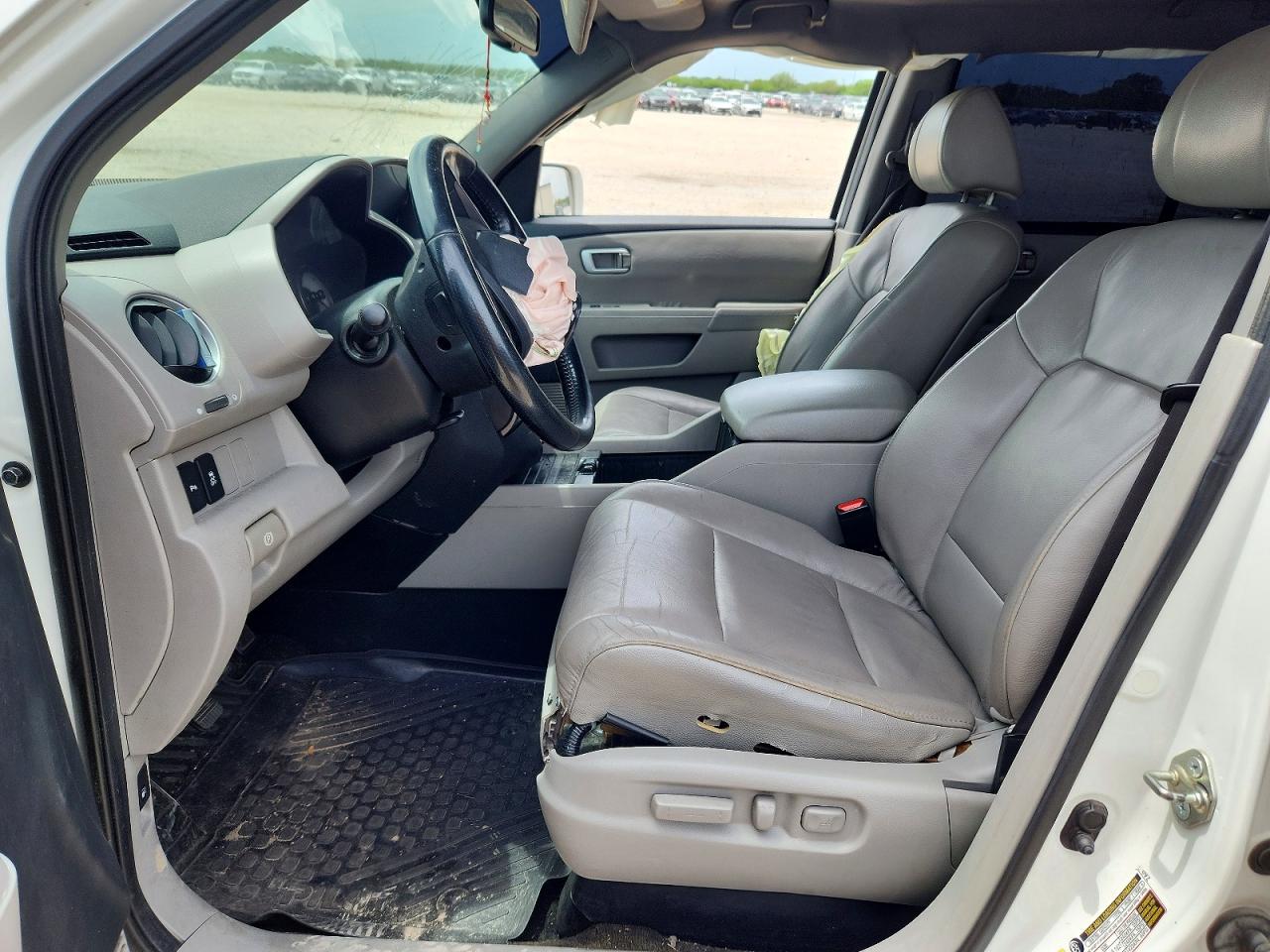 2013 Honda Pilot Touring White vin: 5FNYF3H95DB042399