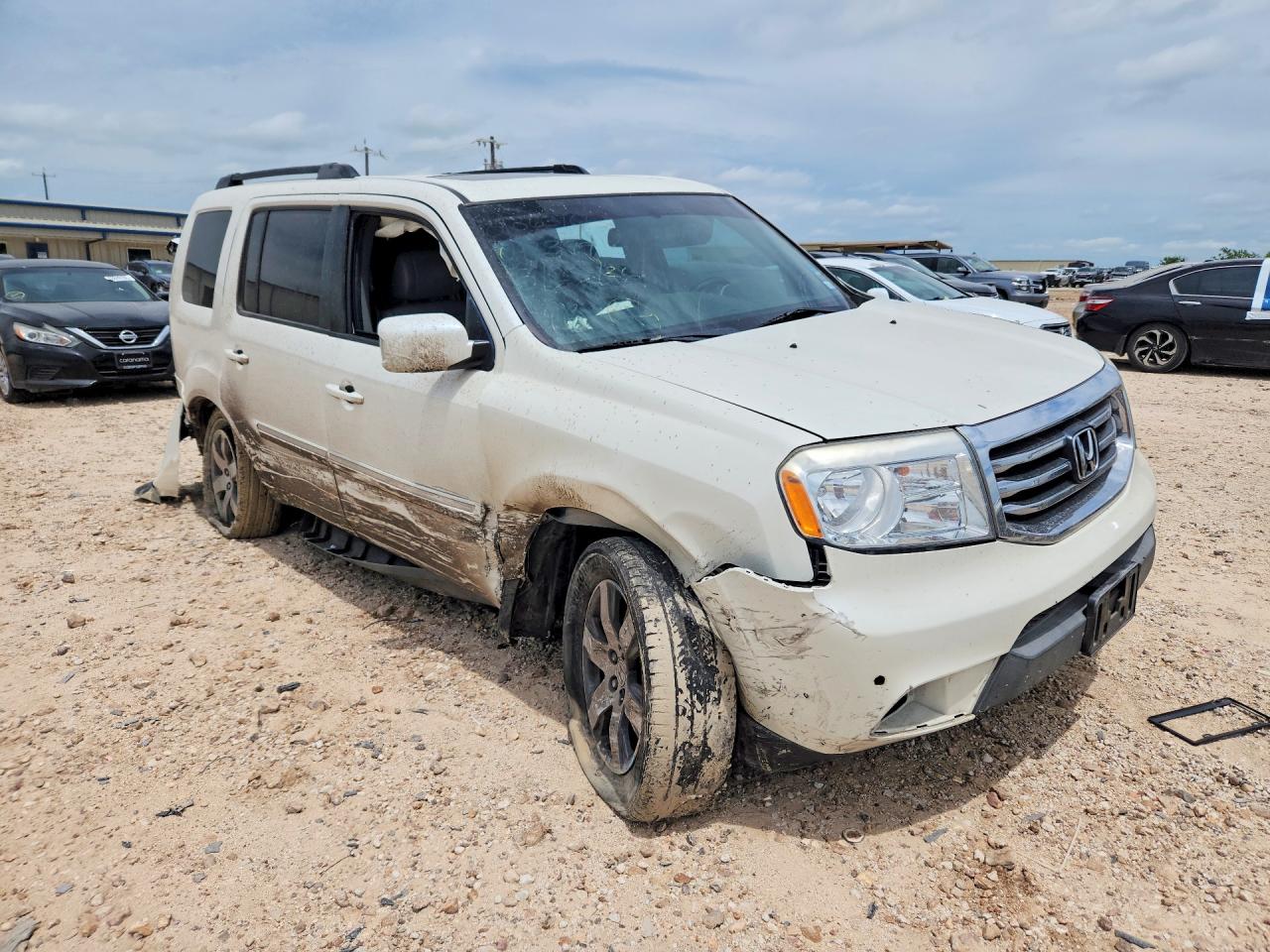 2013 Honda Pilot Touring White vin: 5FNYF3H95DB042399