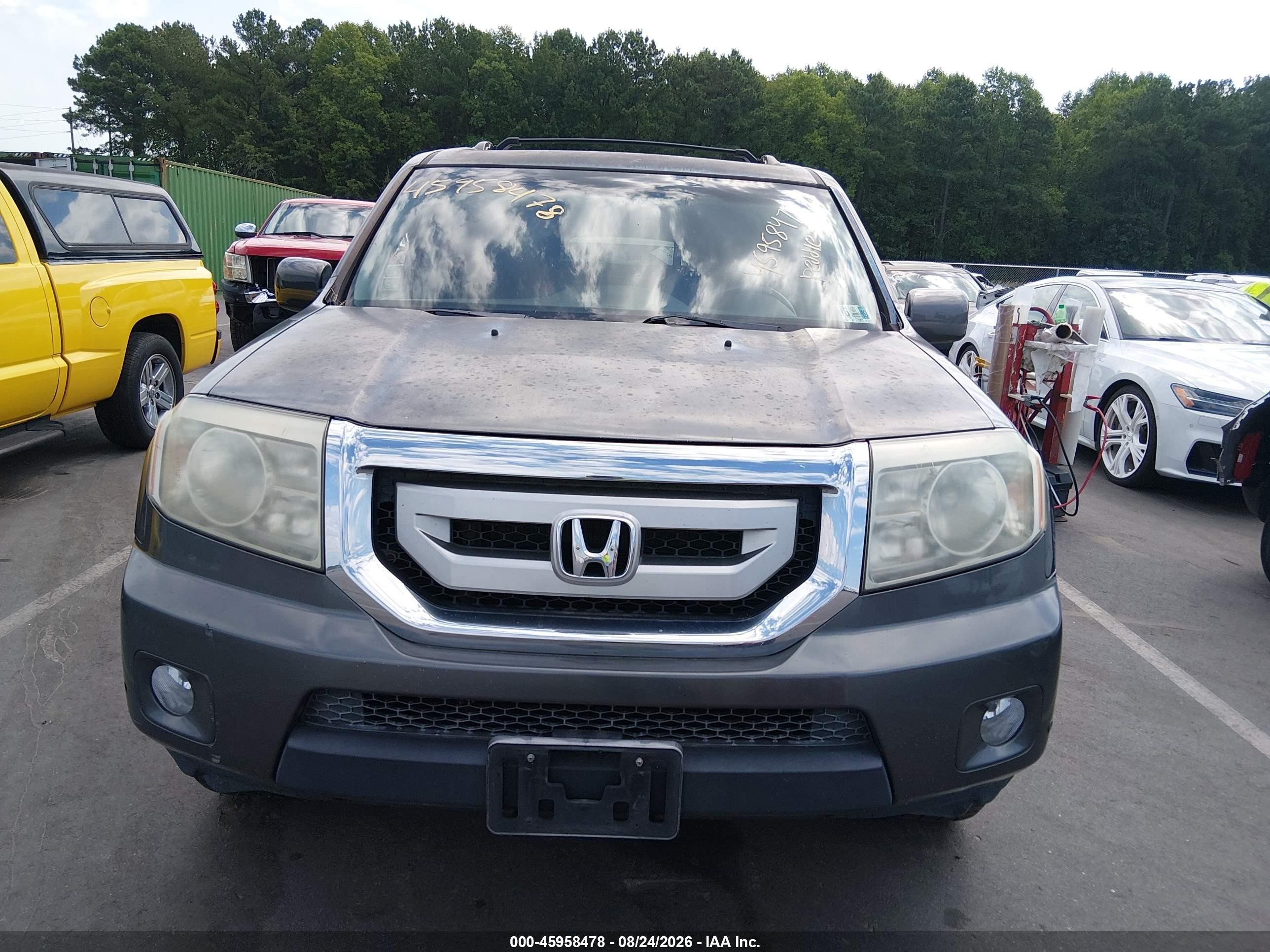 2011 Honda Pilot Touring Gray vin: 5FNYF3H96BB042571