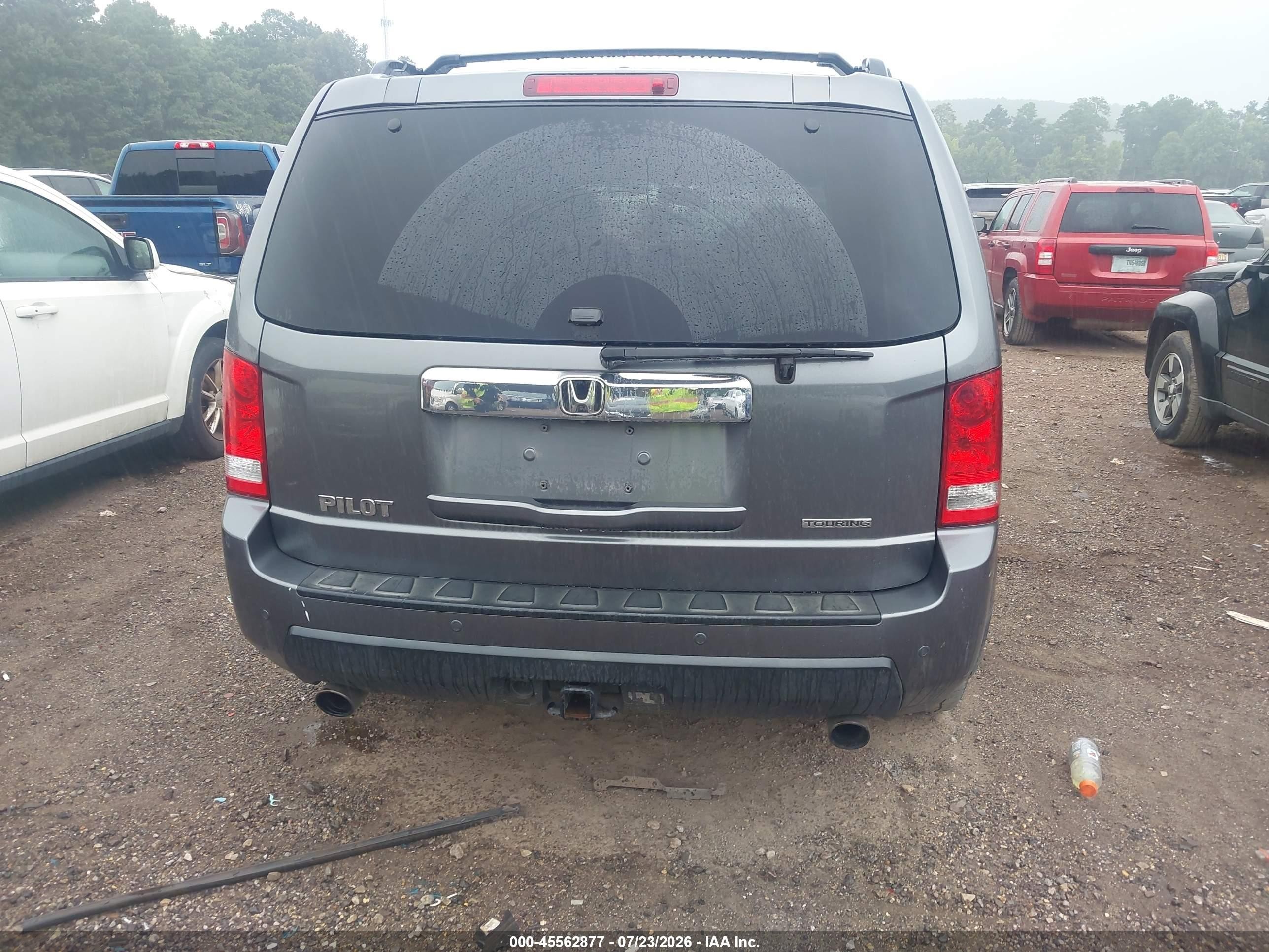 2011 Honda Pilot Touring Gray vin: 5FNYF3H96BB044854