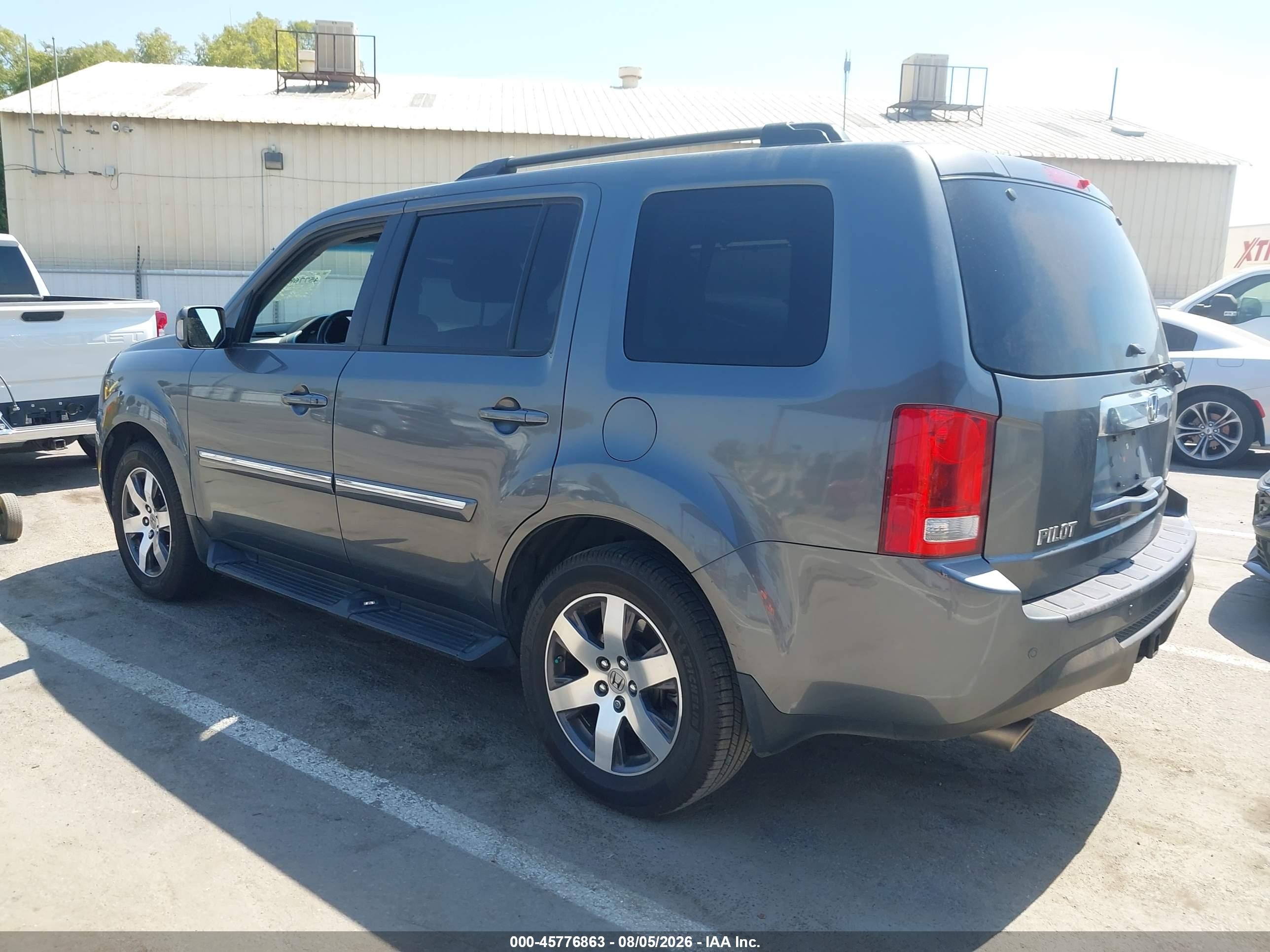 2012 Honda Pilot Touring Gray vin: 5FNYF3H96CB043513