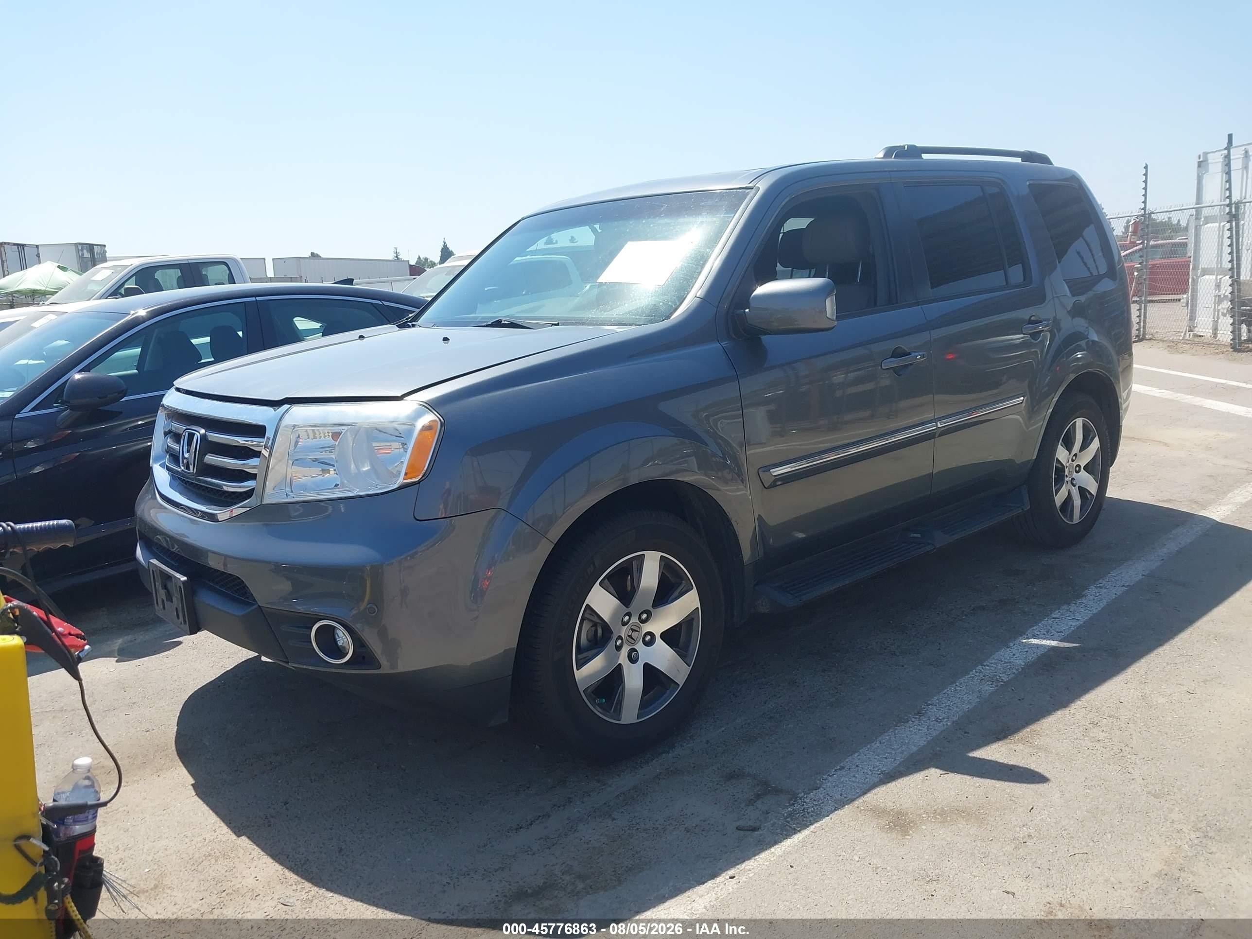 2012 Honda Pilot Touring Gray vin: 5FNYF3H96CB043513