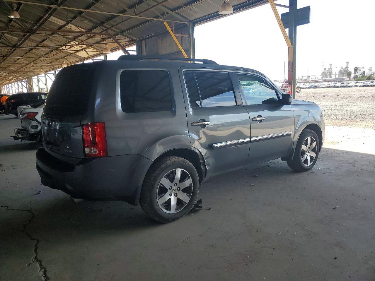 2013 Honda Pilot Touring Gray vin: 5FNYF3H96DB037938