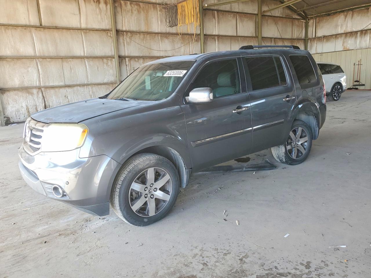 2013 Honda Pilot Touring Gray vin: 5FNYF3H96DB037938
