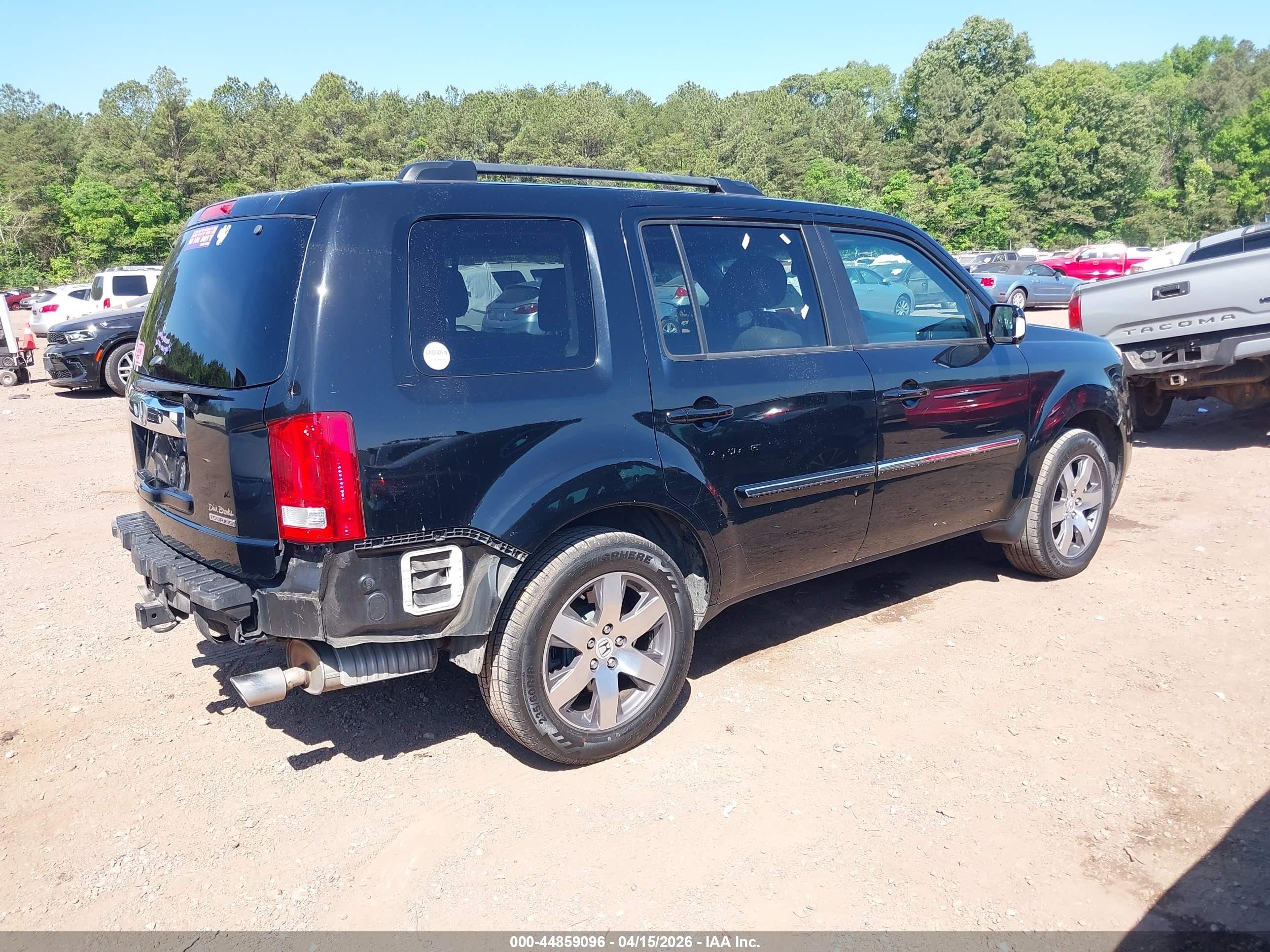 2015 Honda Pilot Touring Black vin: 5FNYF3H96FB013710