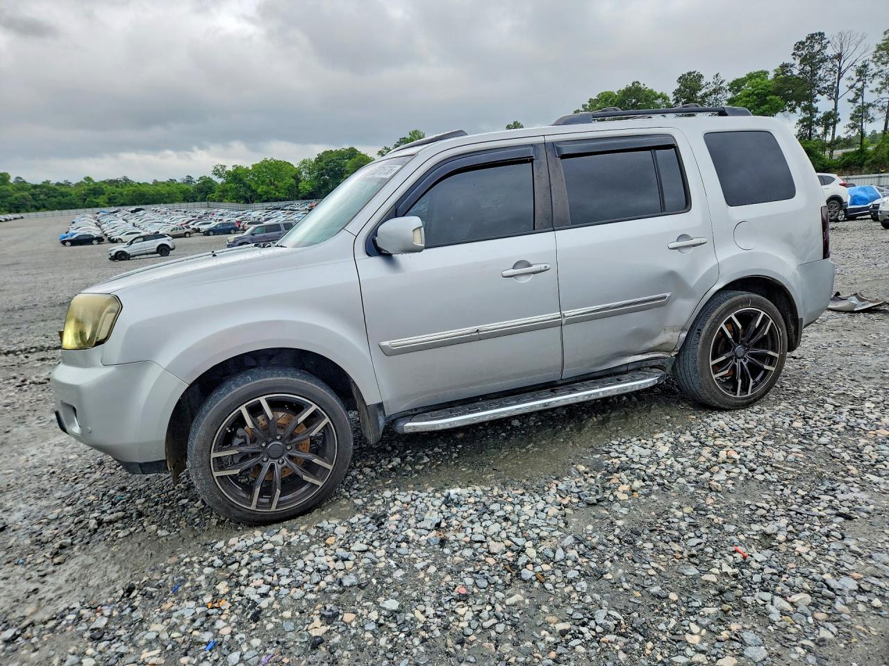 2011 Honda Pilot Touring Silver vin: 5FNYF3H97BB005173