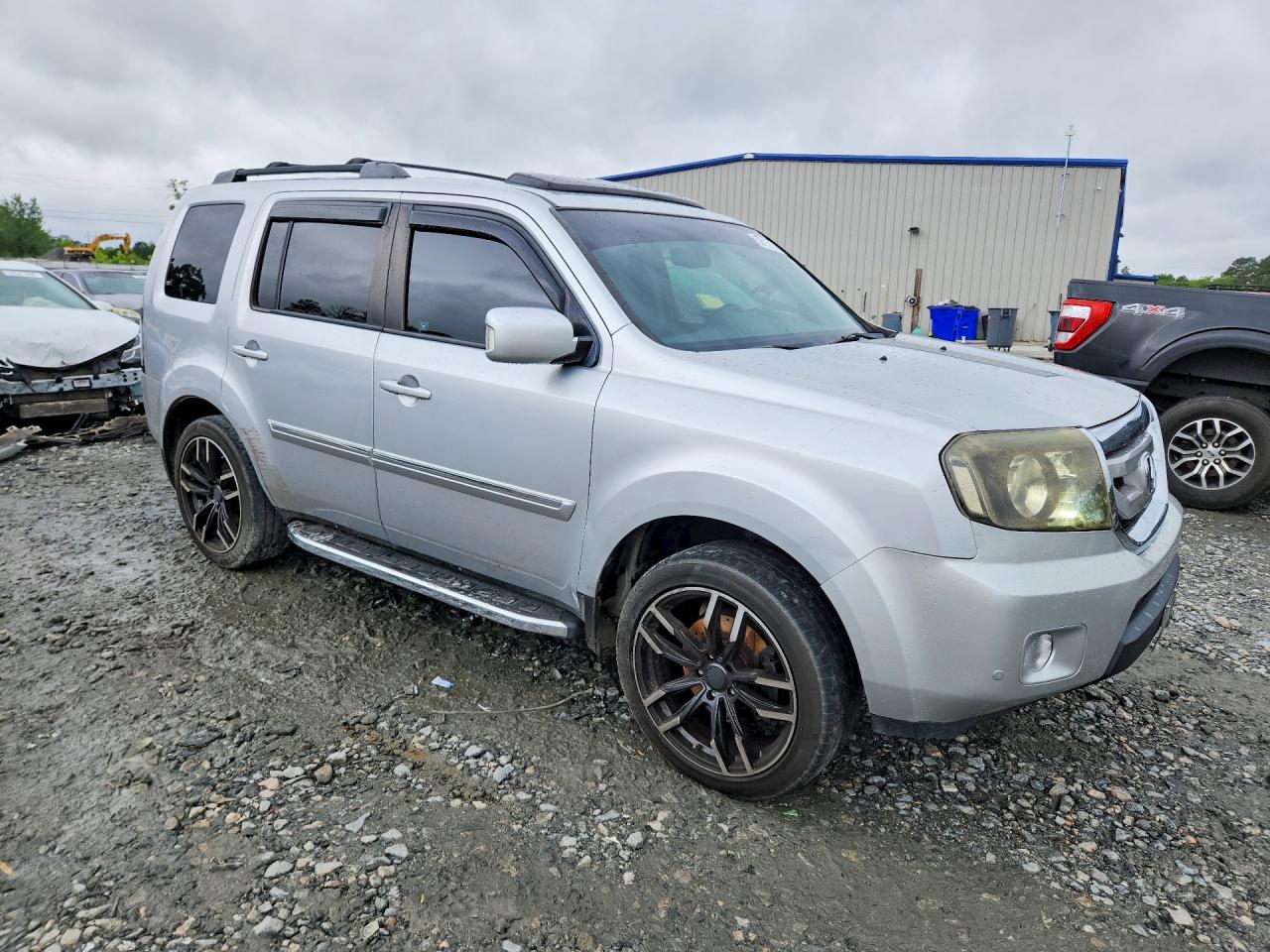 2011 Honda Pilot Touring Silver vin: 5FNYF3H97BB005173