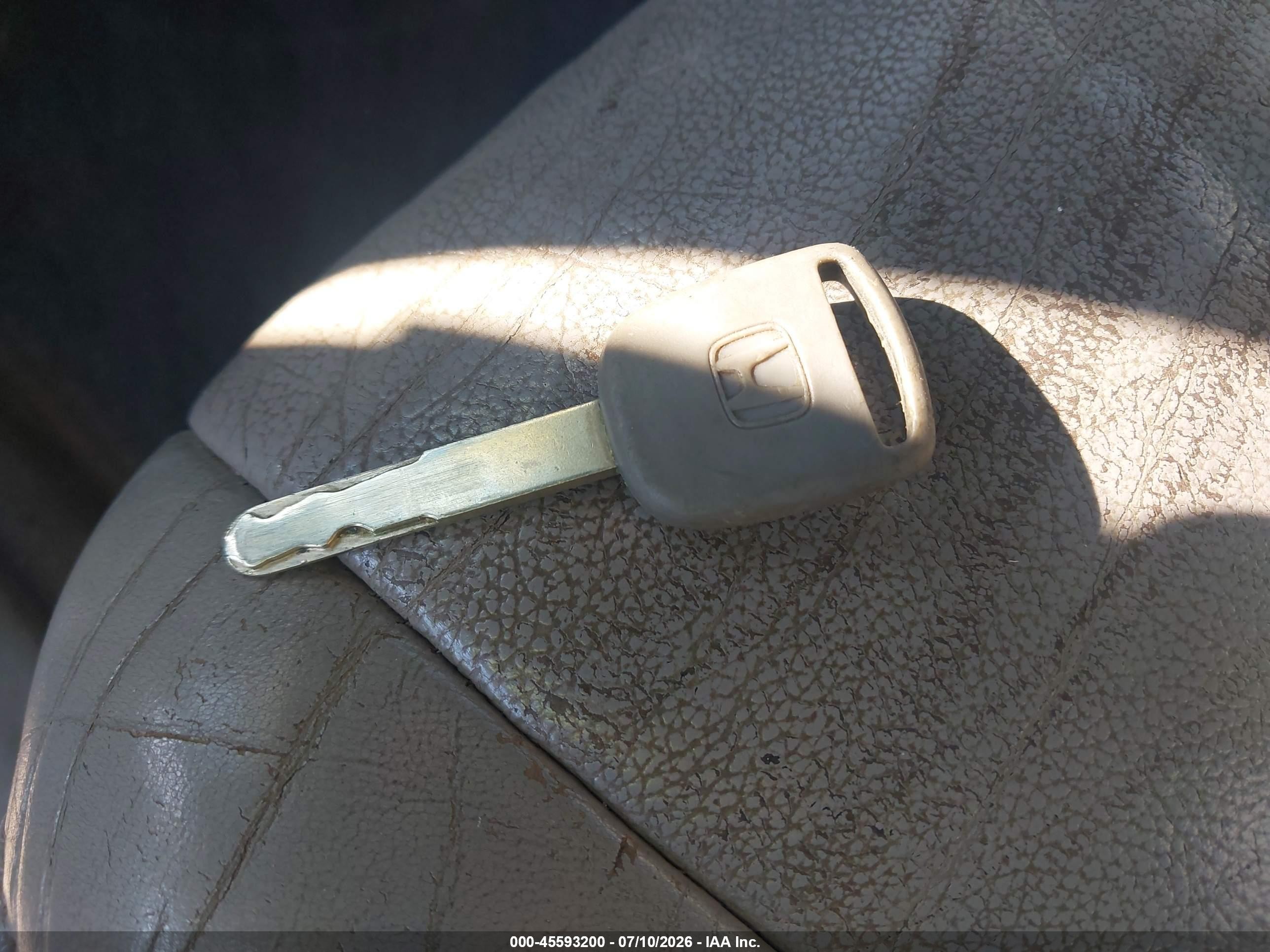 2011 Honda Pilot Touring Silver vin: 5FNYF3H97BB013600