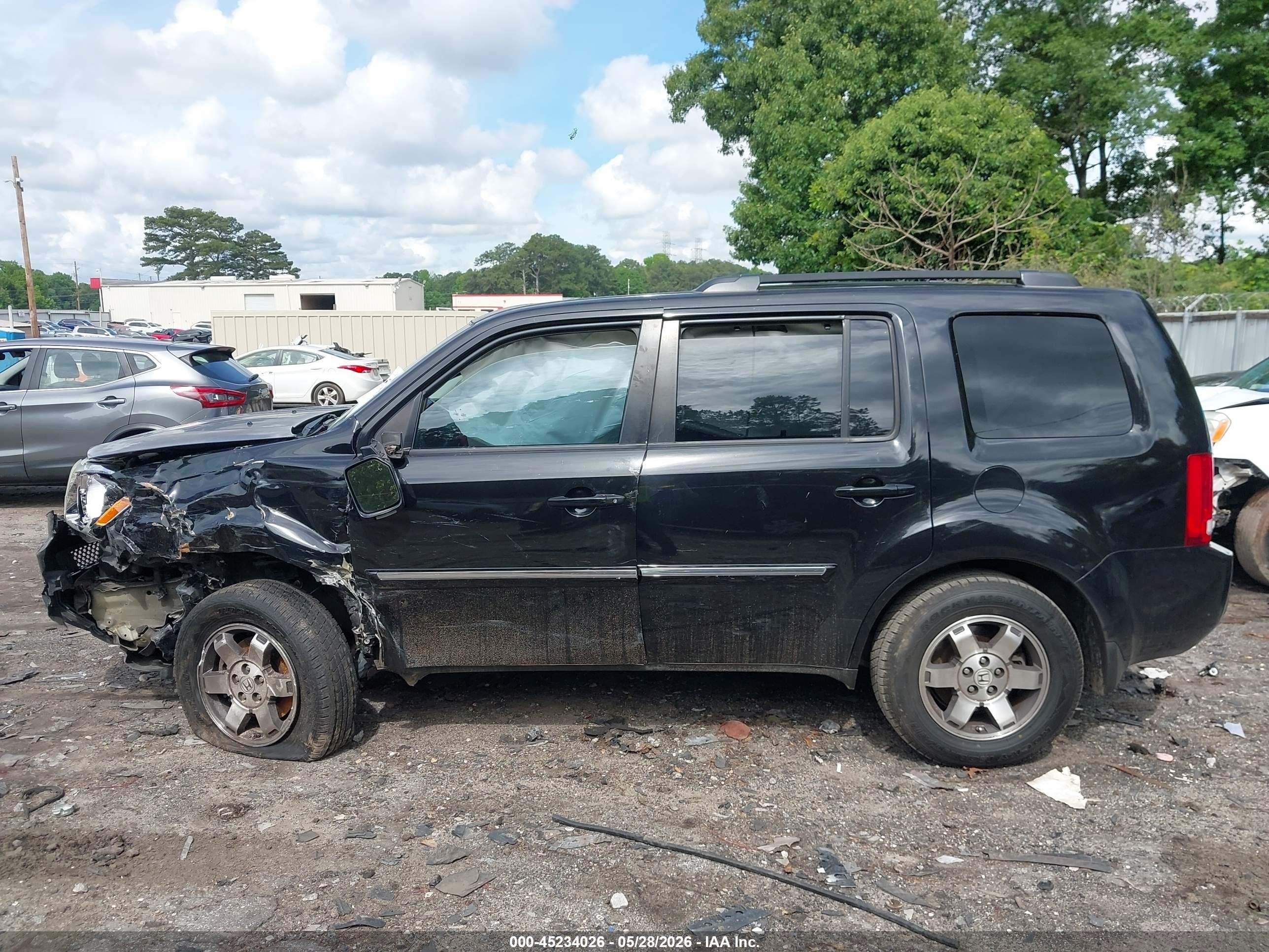 2011 Honda Pilot Touring Black vin: 5FNYF3H97BB038710