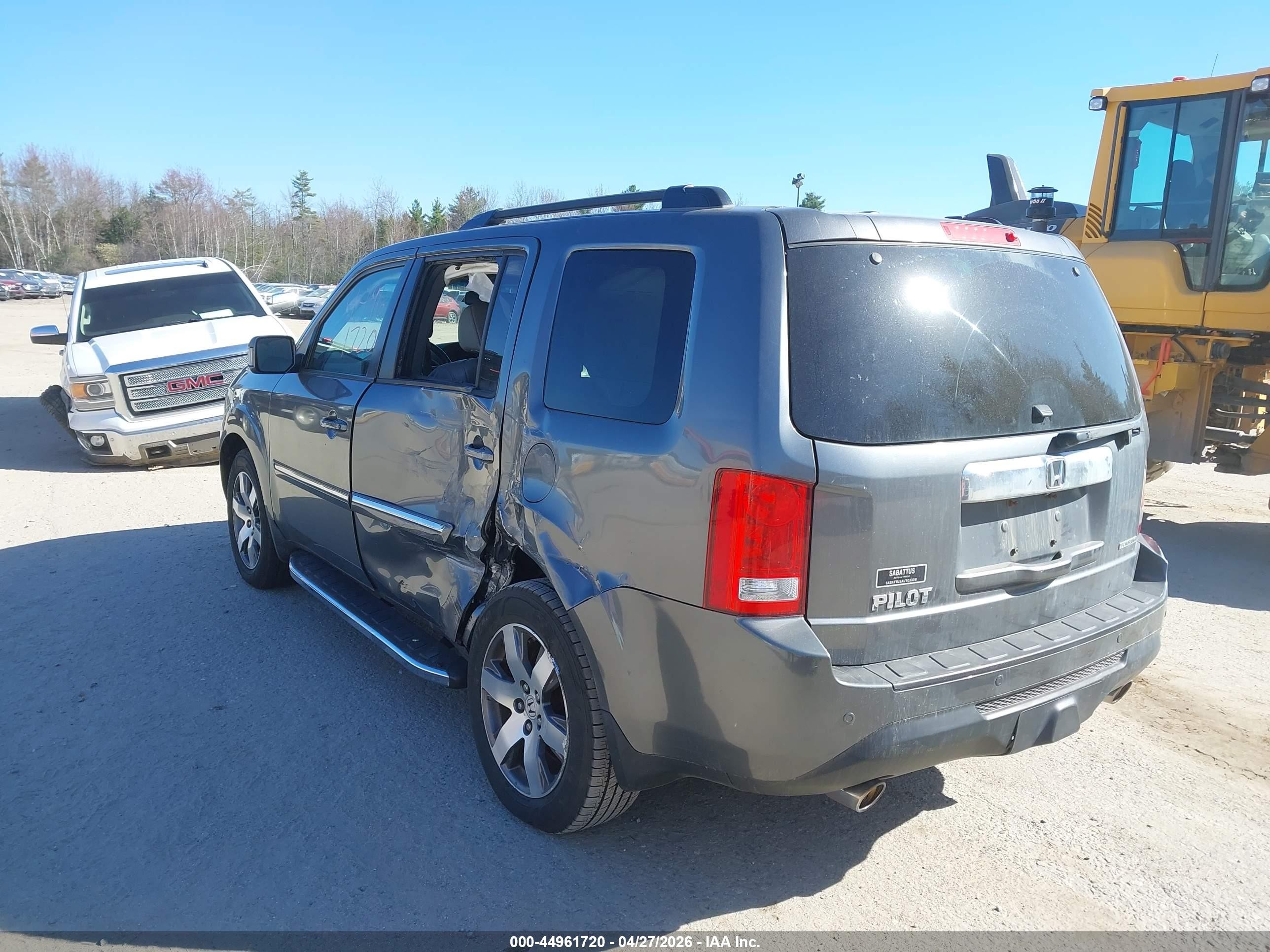 2012 Honda Pilot Touring Gray vin: 5FNYF3H97CB006471