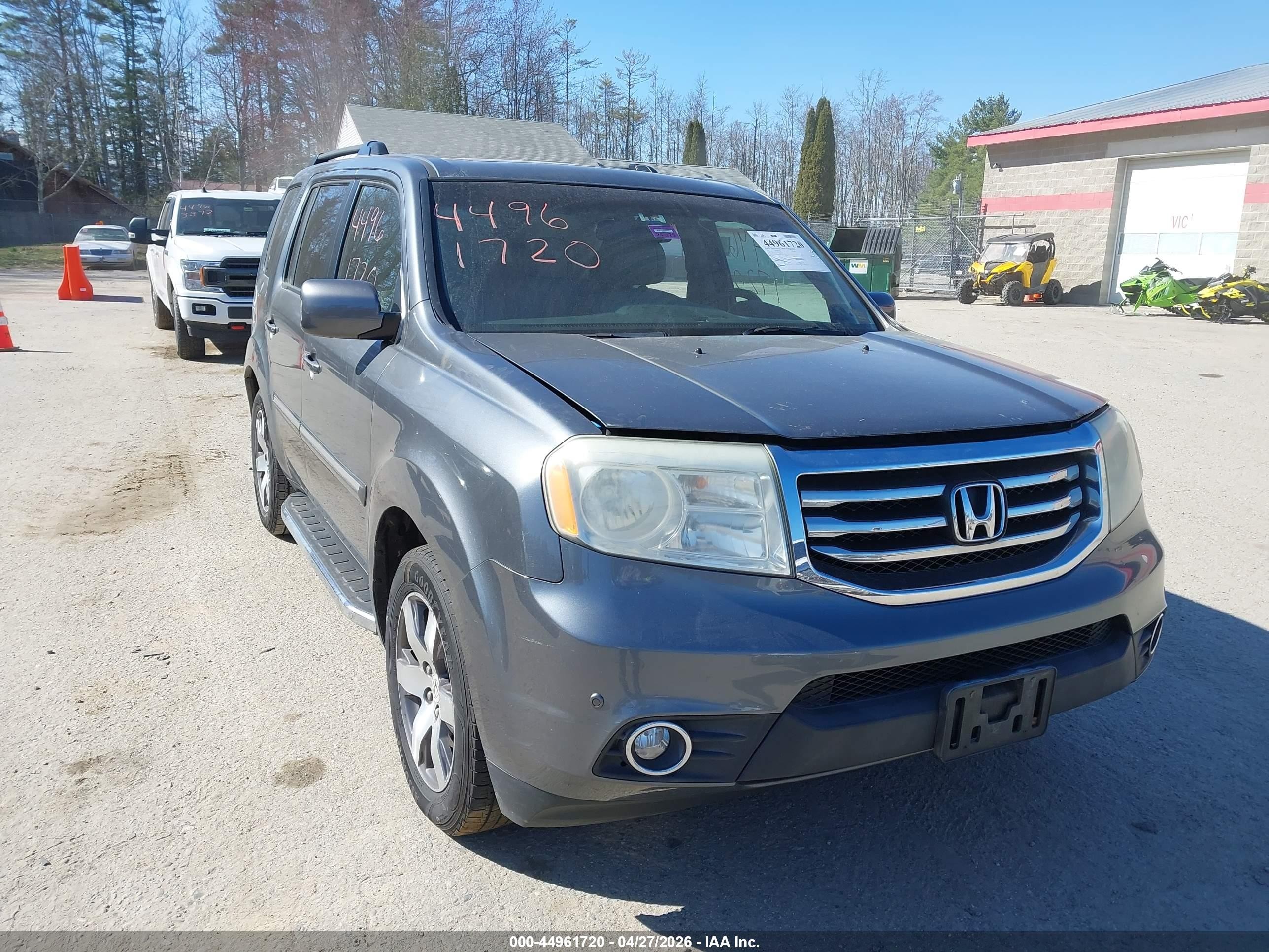 2012 Honda Pilot Touring Gray vin: 5FNYF3H97CB006471