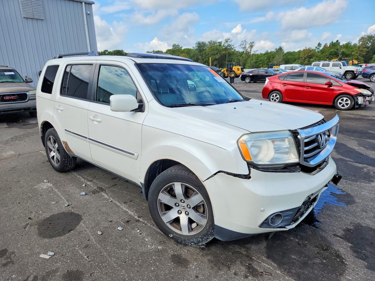 2012 Honda Pilot White vin: 5FNYF3H97CB012710