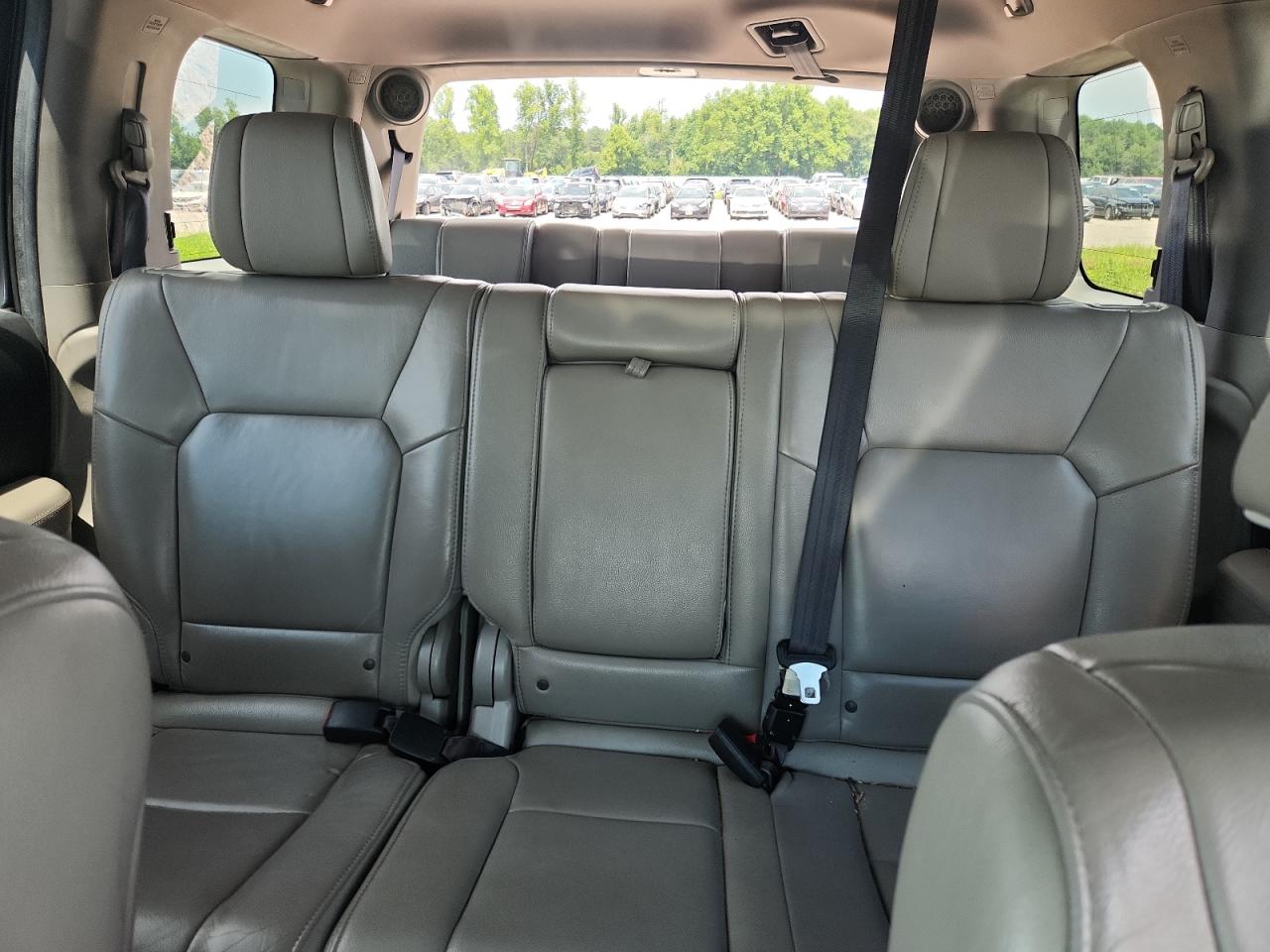 2012 Honda Pilot Touring Gray vin: 5FNYF3H97CB024694