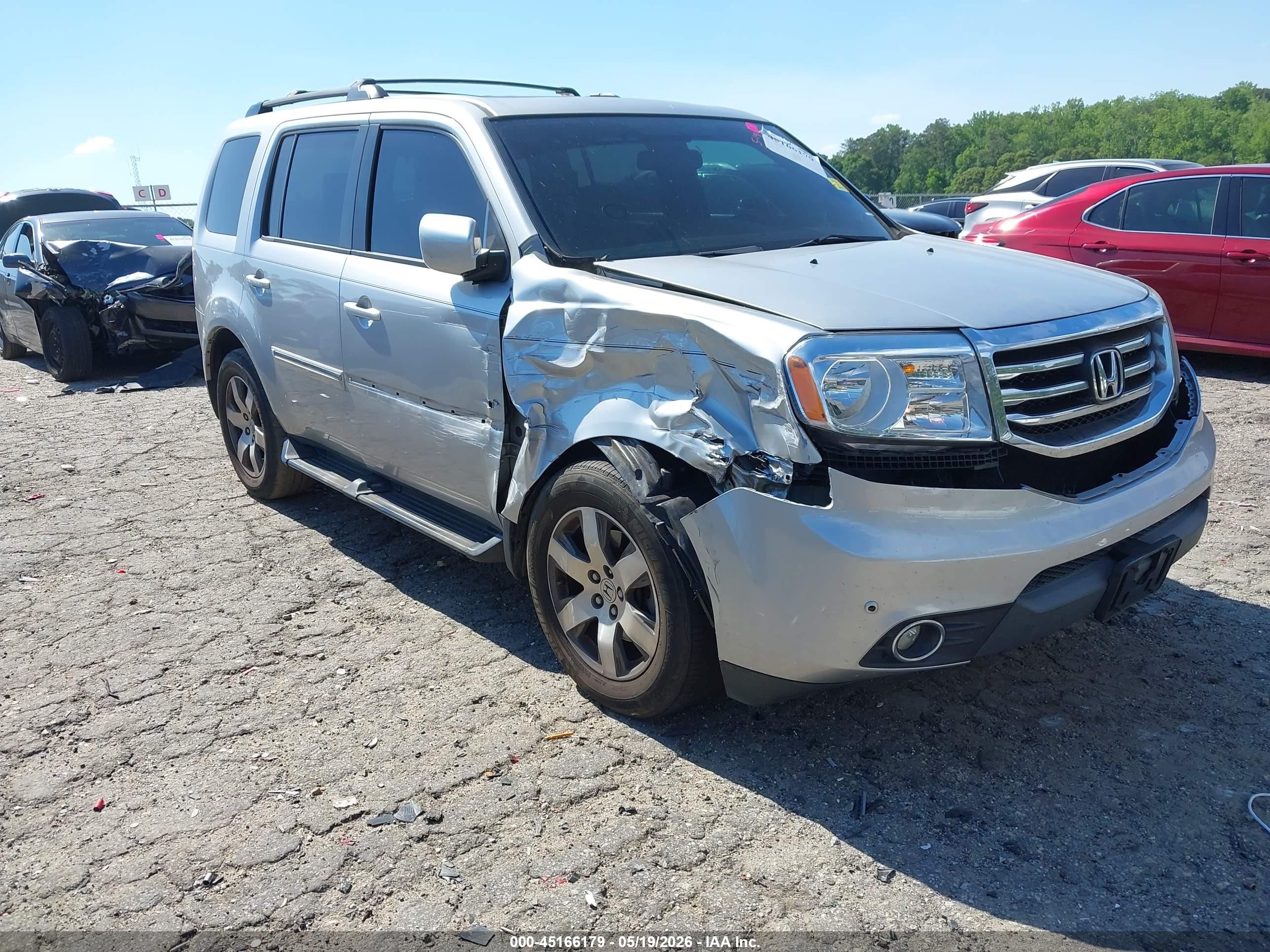 2014 Honda Pilot Touring Серебряный vin: 5FNYF3H97EB020924